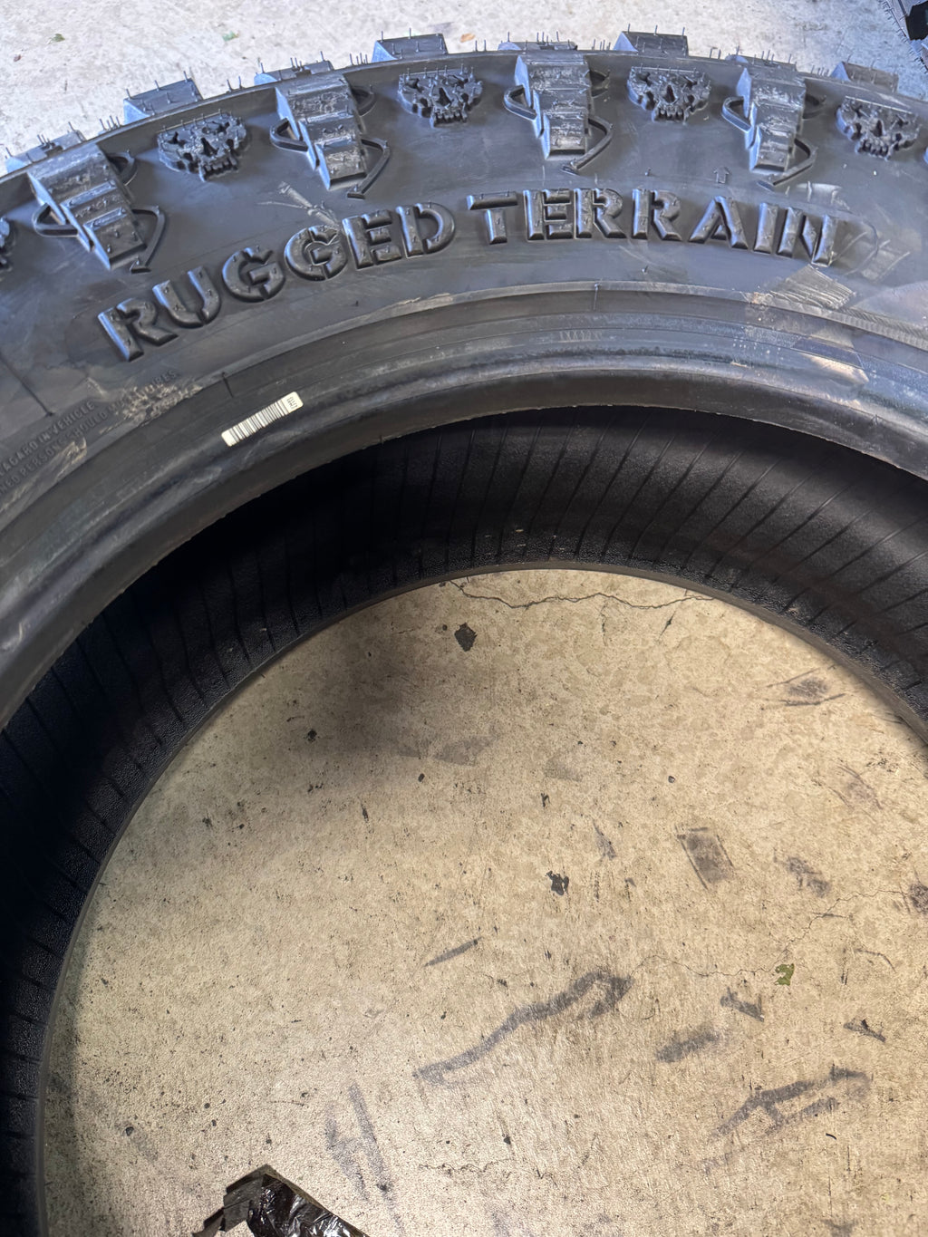 2 PATRIOT RUGGED TERRAIN BSW LT 285 60 20 125/122Q 10PLY TIRE PASYTH0107