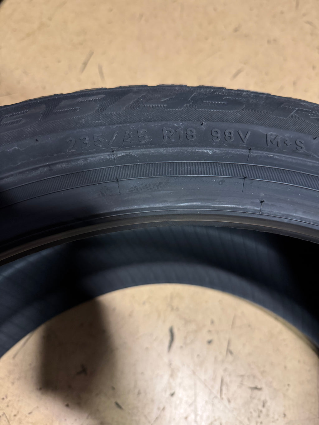 PIRELLI WINTER SOTTOZERO 3 BSW P  235 45 18 98V XL WINTER TIRE 3634800