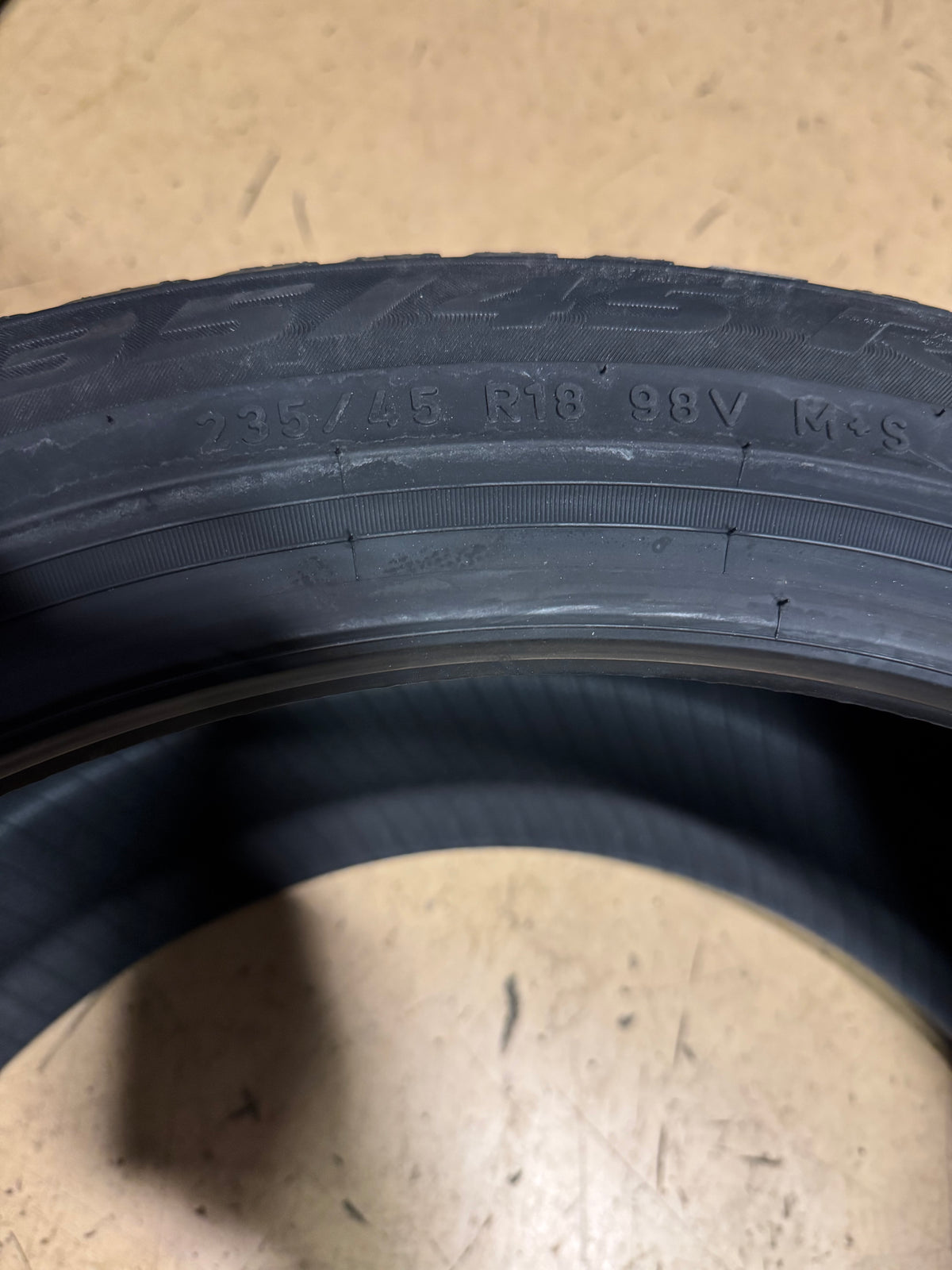 PIRELLI WINTER SOTTOZERO 3 BSW P  235 45 18 98V XL WINTER TIRE 3634800