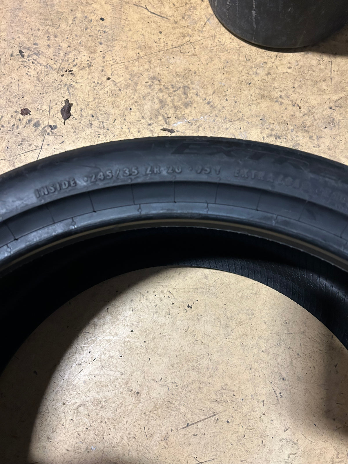 CONTINENTAL EXTREMECONTACT SPORT 02 P 245 35 20 95Y XL UHP TIRE 03125510000