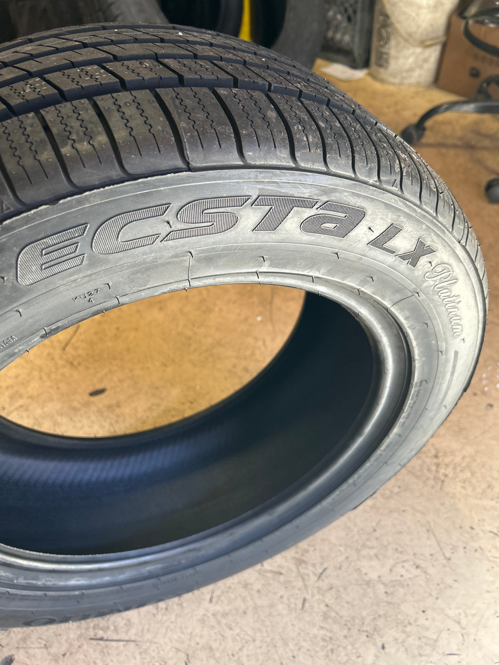 2 KUMHO ECSTA LX PLATINUM BSW P 215 55 16 97W XL ALL SEASON TIRE 2106483