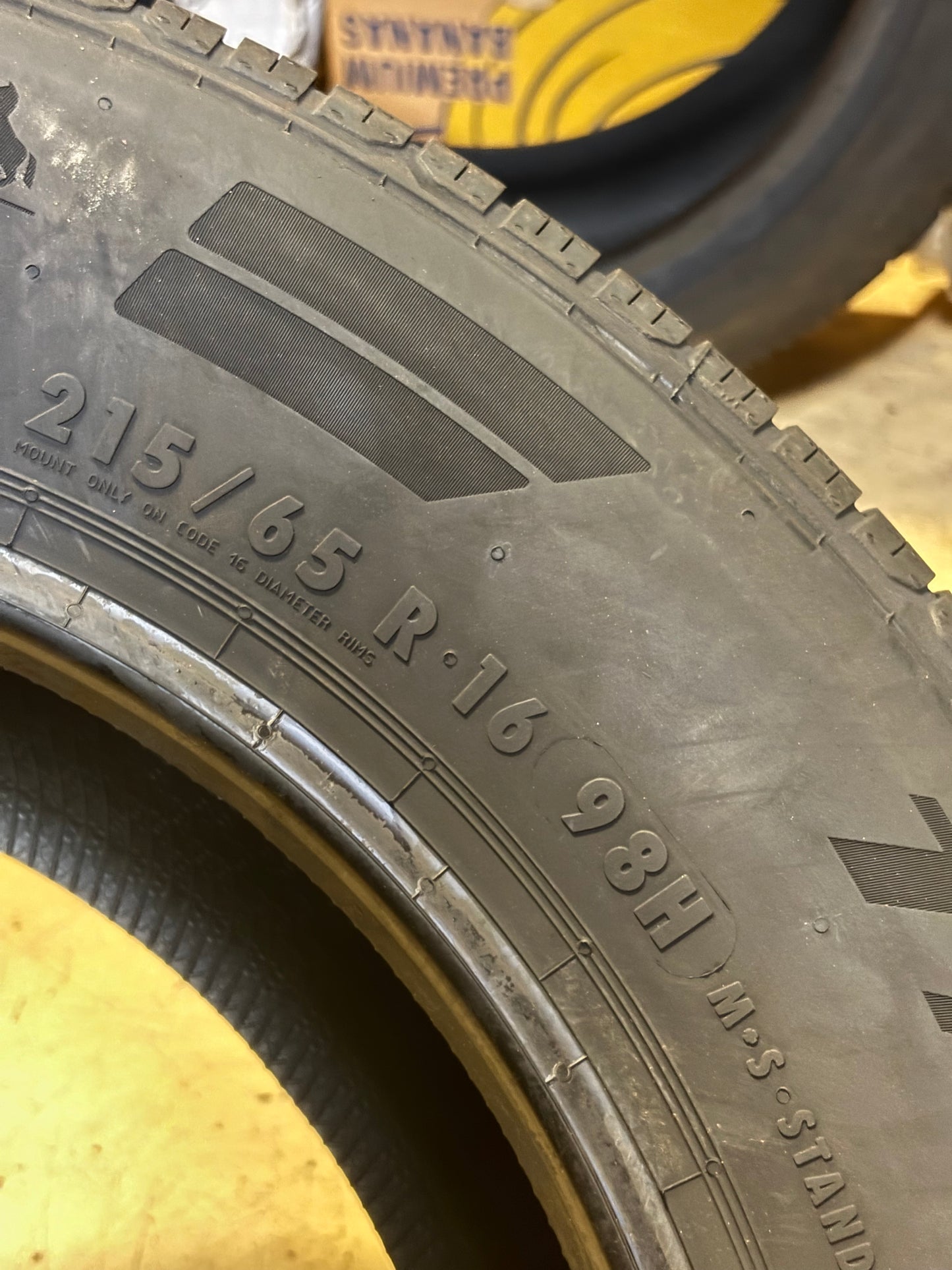 CONTINENTAL TRUE CONTACT TOUR P 215 65 16 98H SL ALL SEASON TIRE 15496980000