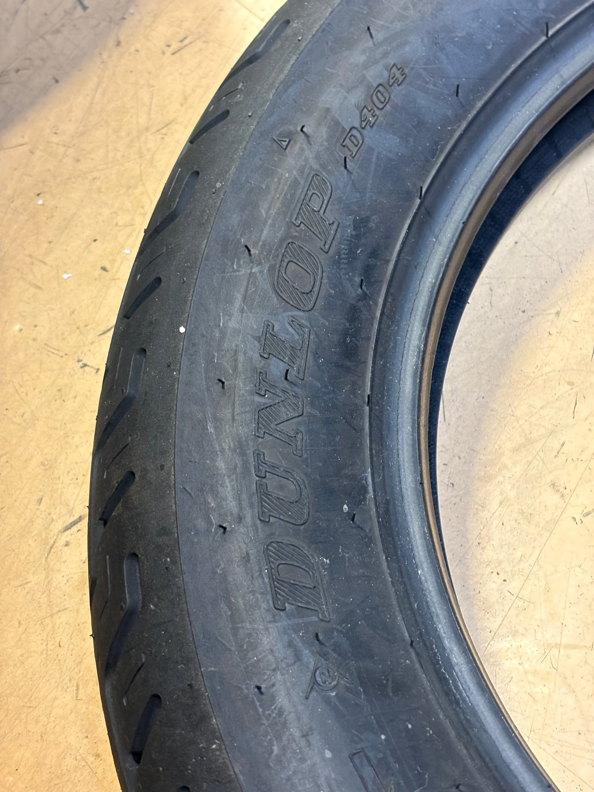 DUNLOP D404 BSW 140 90 16 71H REAR MOTORCYCLE TIRE 45605778