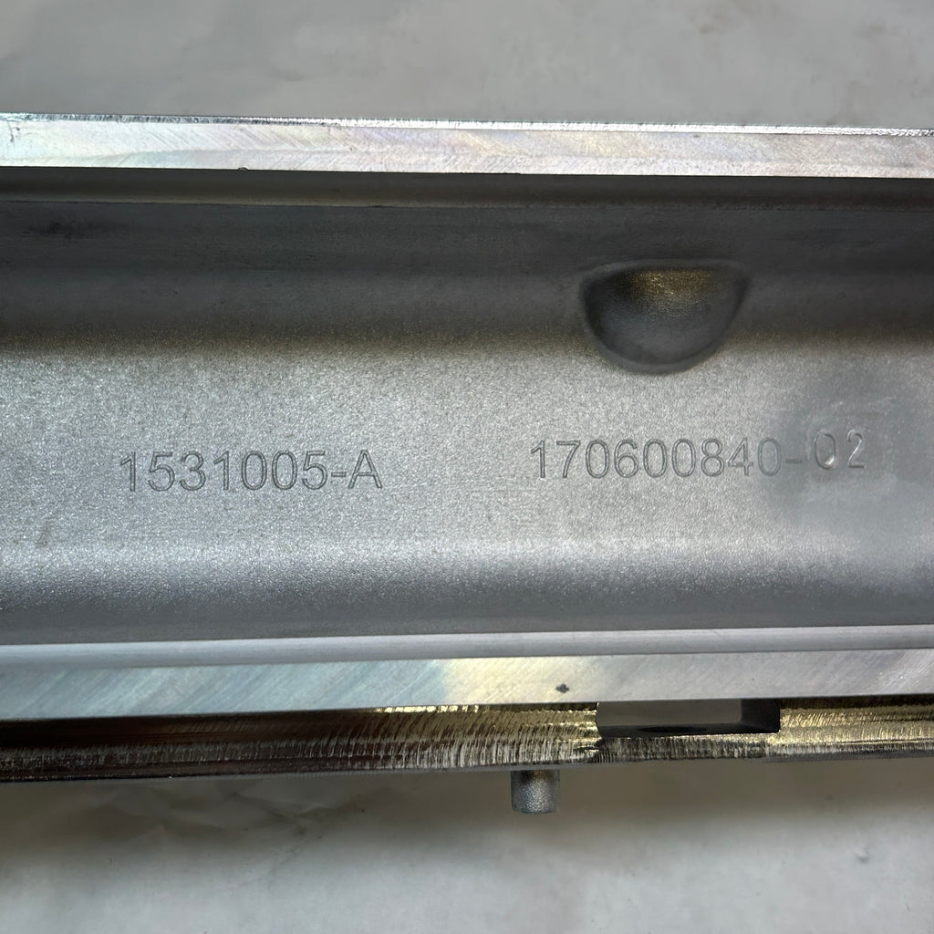 BFCAR  ENGINE COOILING CAST ALUMINUM RADIATOR TOP/HEADER TANK  7E001717