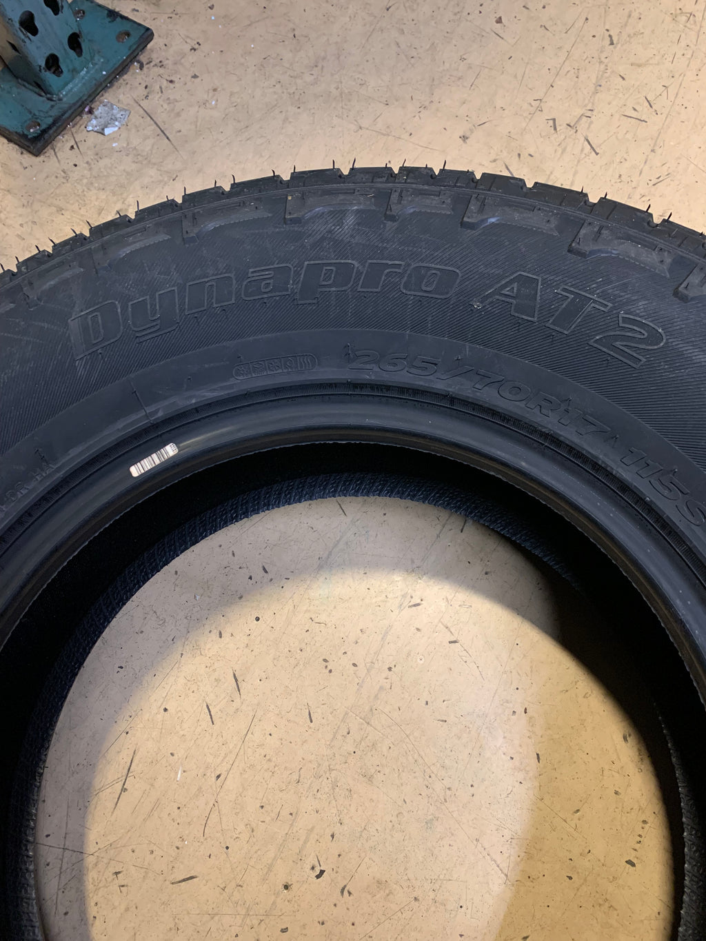 2 HANKOOK DYNAPRO AT2 BSW P 265 70 17 115S ALL TERRAIN TIRE 1026491