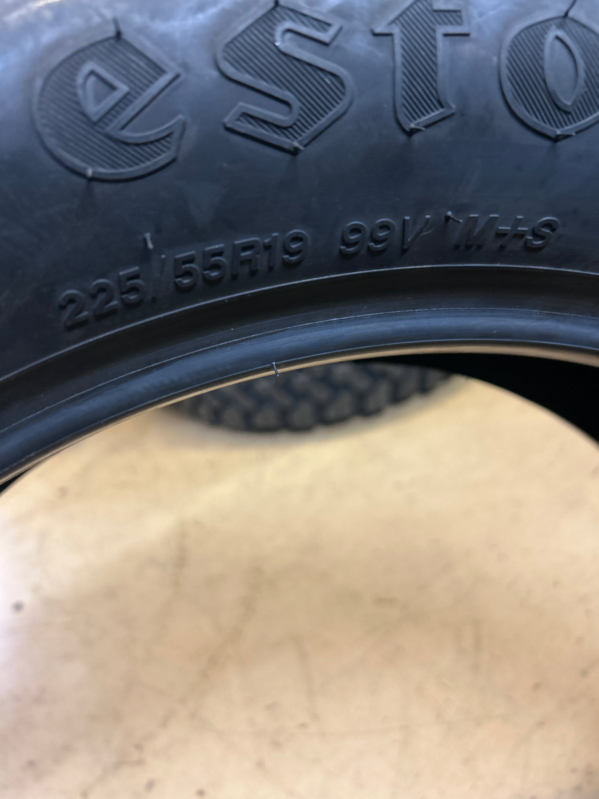 FIRESTONE DESTINATION LE3 BSW P 225 55 19 99V ALL SEASON TIRE 021142