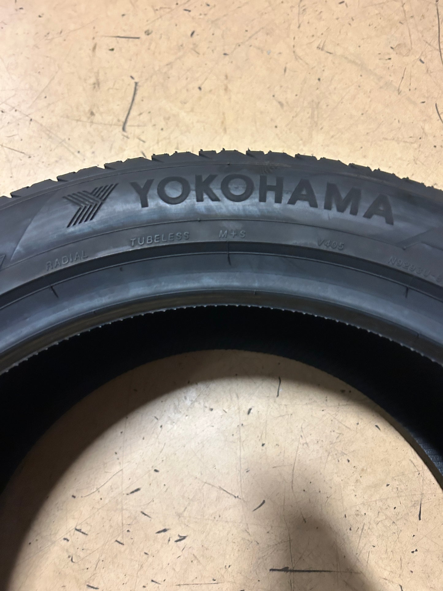YOKOHAMA ADVAN SPORT EV A/S BSW P 255 45 19 104W XL UHP ALL SEASON TIRE 110140563