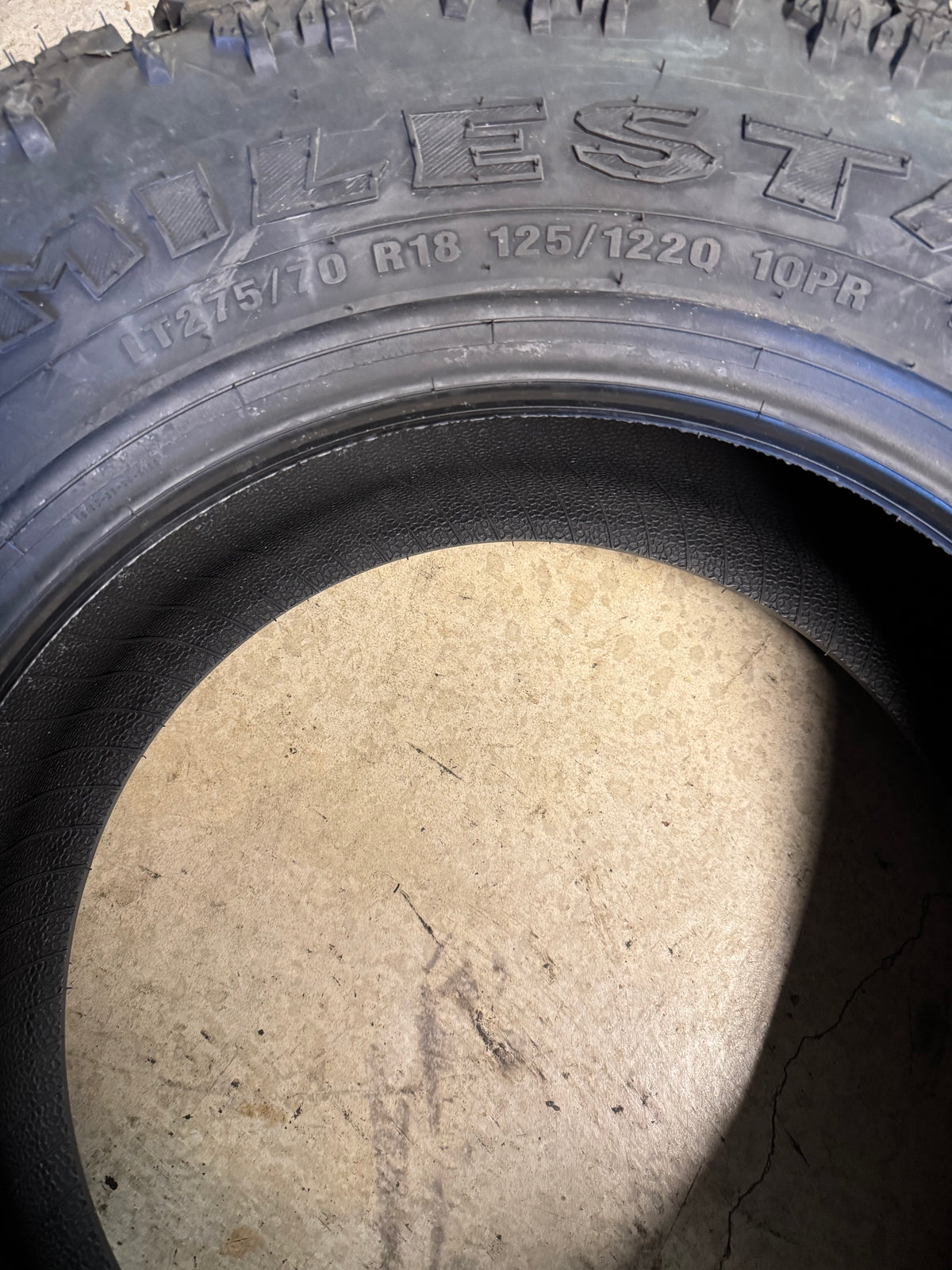 MILESTAR PATAGONIA MT02 BSW LT 275 70 18 125/122Q 10PLY MUD TERRAIN TIRE 22797014