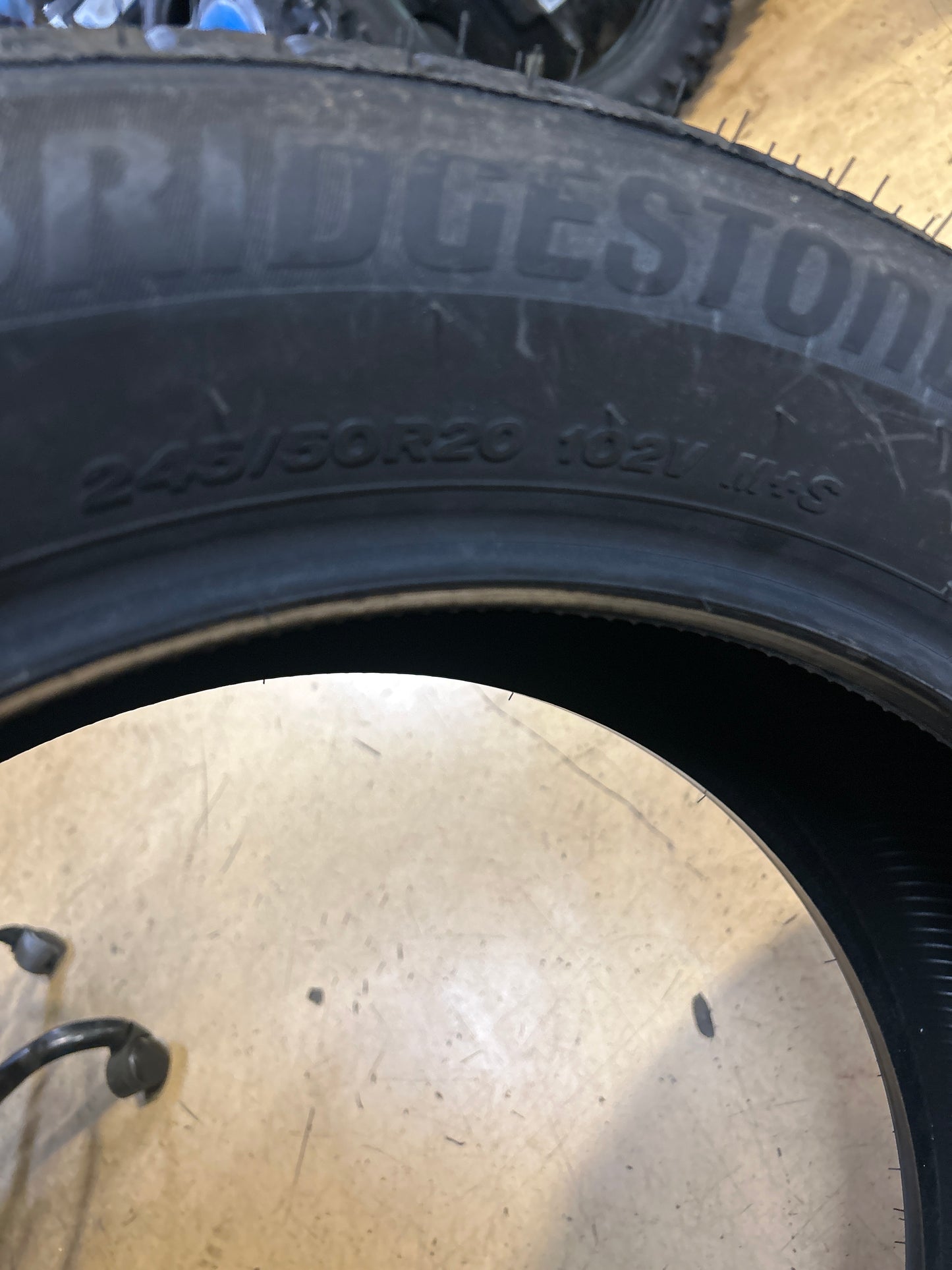 BRIDGESTONE ALENZA AS ULTRA BSW P 245 50 20 102V ALL SEASON TIRE 008346