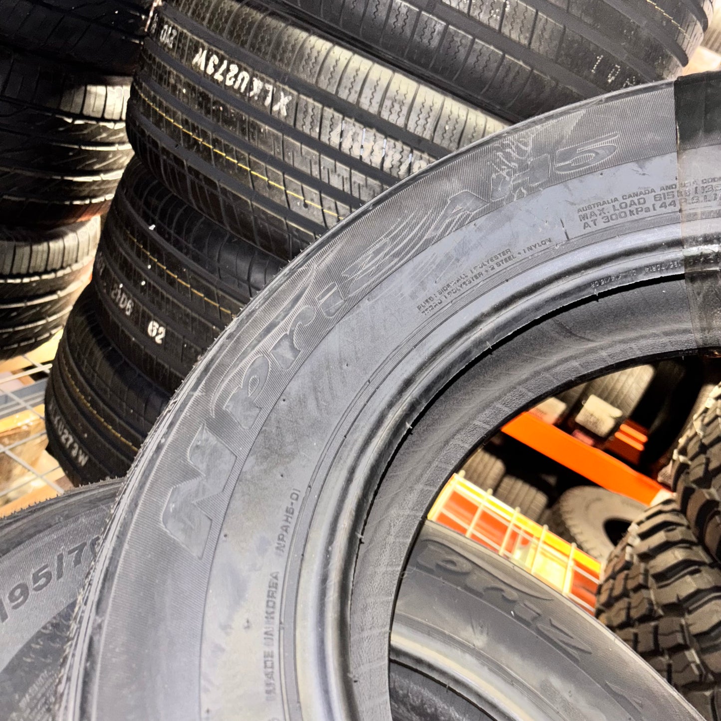 NEXEN NPRIZ AH5 P 195 70 14 91T SL ALL SEASON TIRE 15400NXK