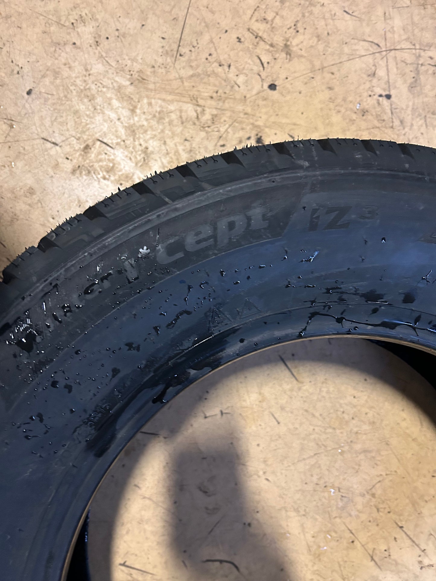HANKOOK WINTER ICEPT IZ3 BSW P 205 65 15 94T WINTER TIRE 1032473