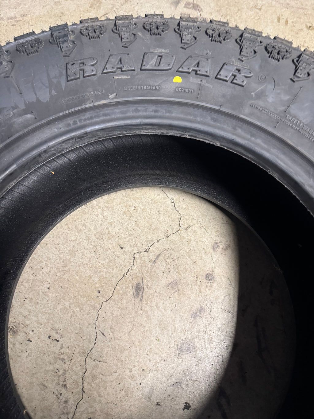 RADAR RENEGADE R/T BSW LT 285 65 18 125/122Q 10PLY RUGGED TERRAIN TIRE RASYTH0133