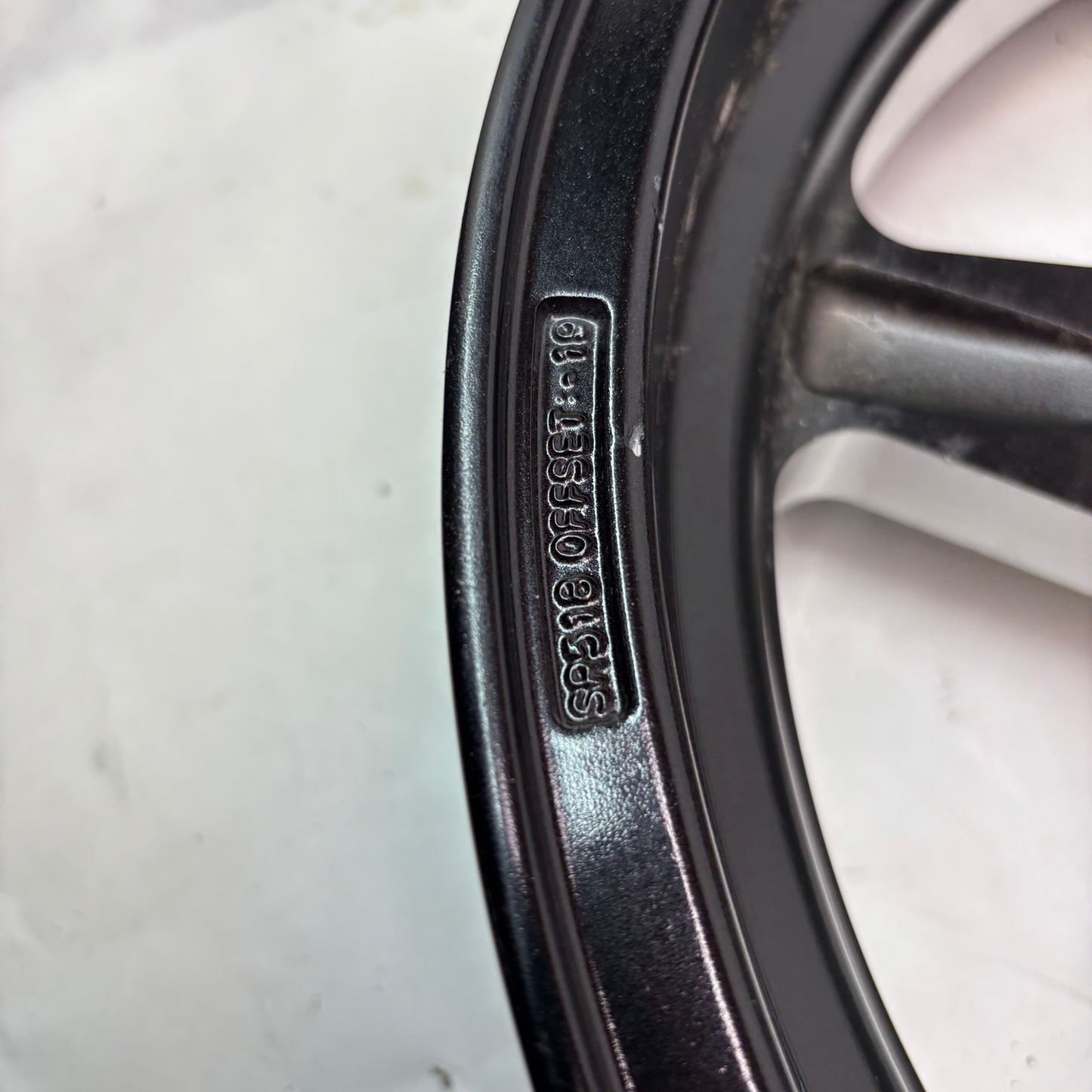 2 VISION SPORT STAR 571 WHEEL 15X4 5X114.3 GLOSS BLACK WITH MILLED CENTER -19MM