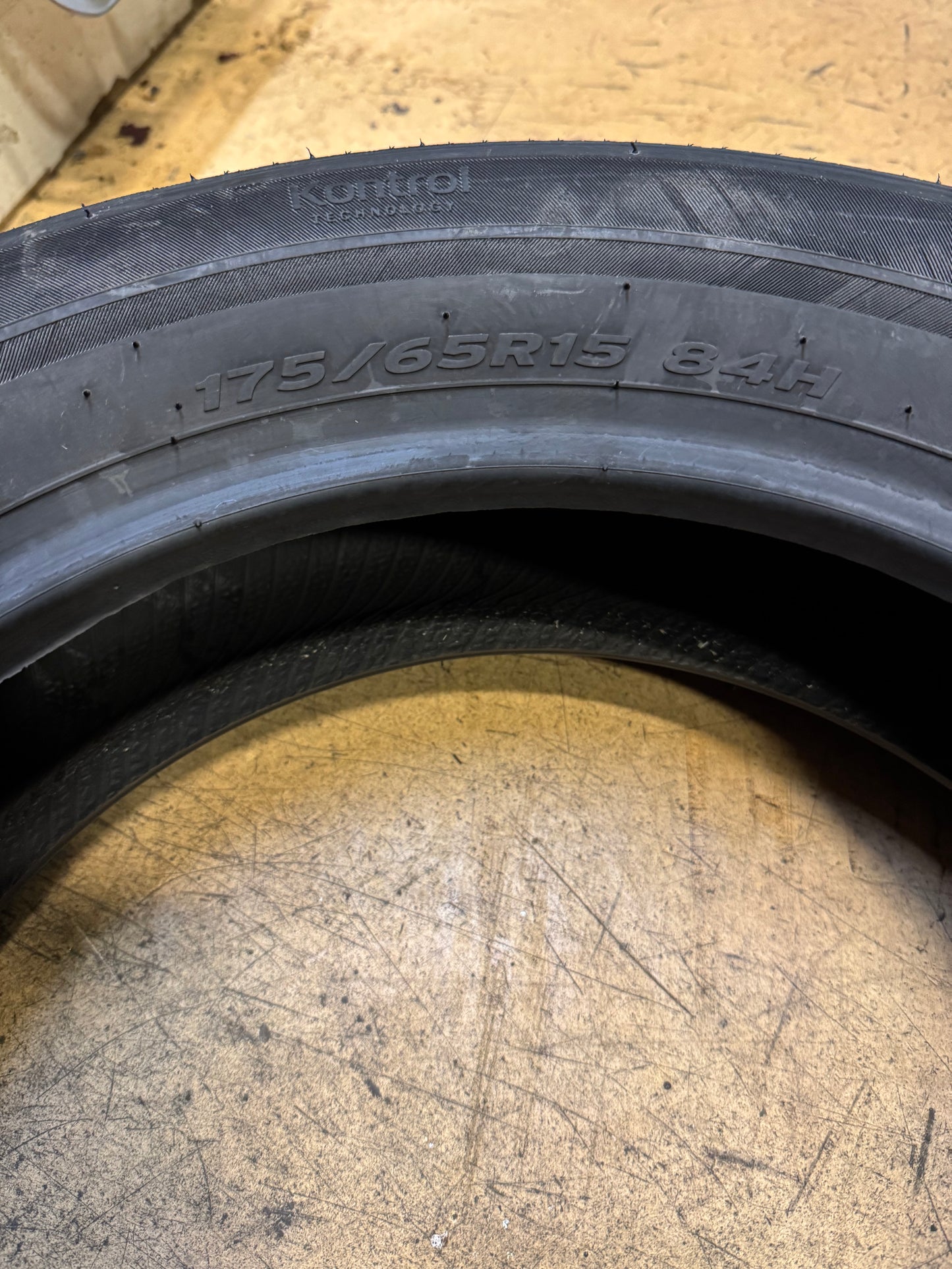 2 NOS HANKOOK KINERGY GT BSW P 175 65 15 84H ALL SEASON TIRE 1025100