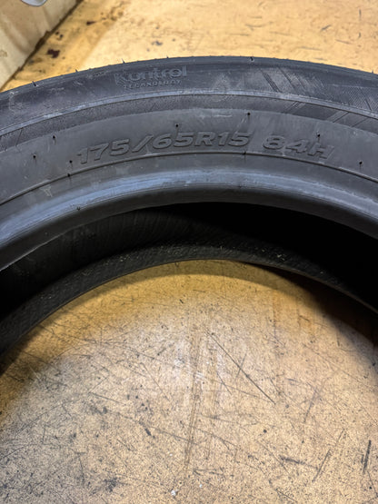 2 NOS HANKOOK KINERGY GT BSW P 175 65 15 84H ALL SEASON TIRE 1025100