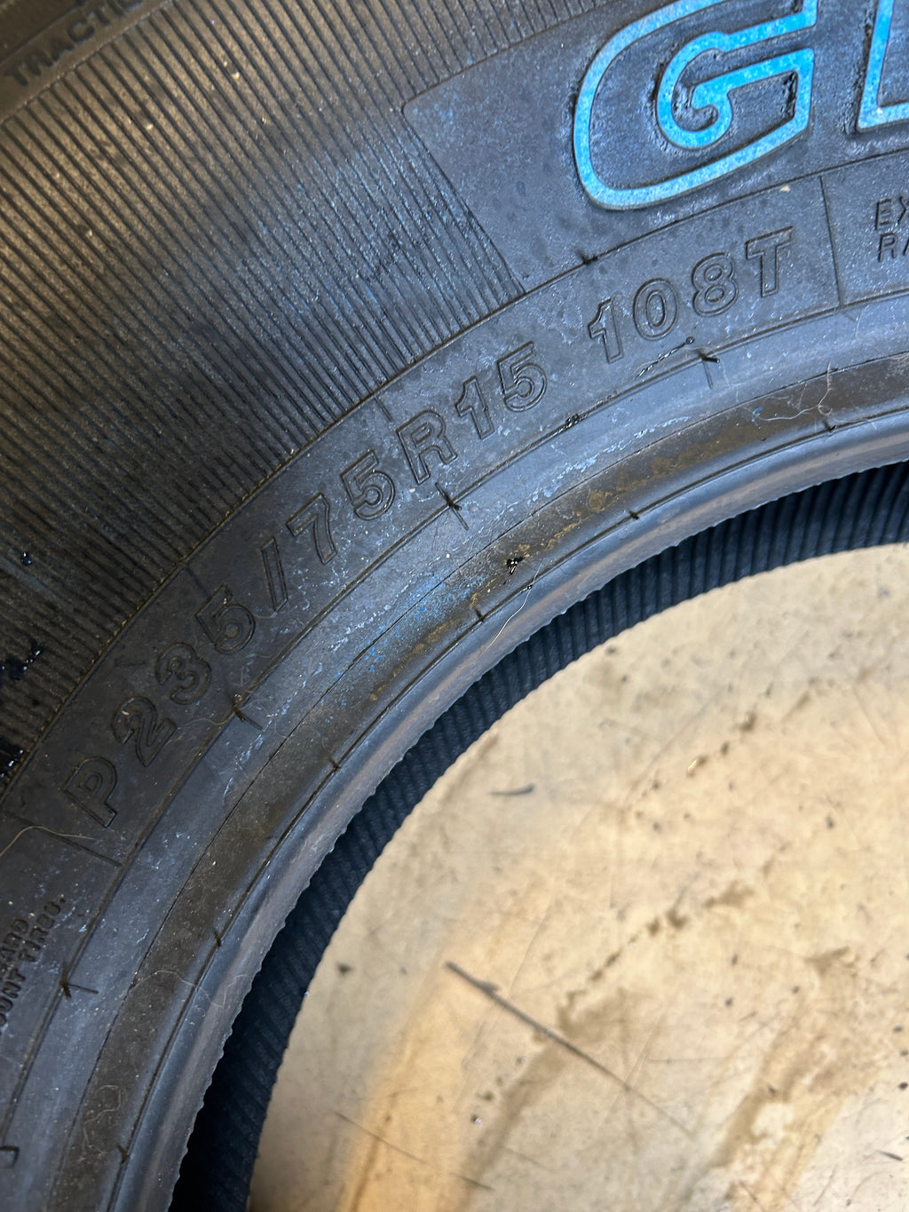 YOKOHAMA GEOLANDAR H/T G056 OWL P 235 75 15 108T XL HIGHWAY TIRE 110105604