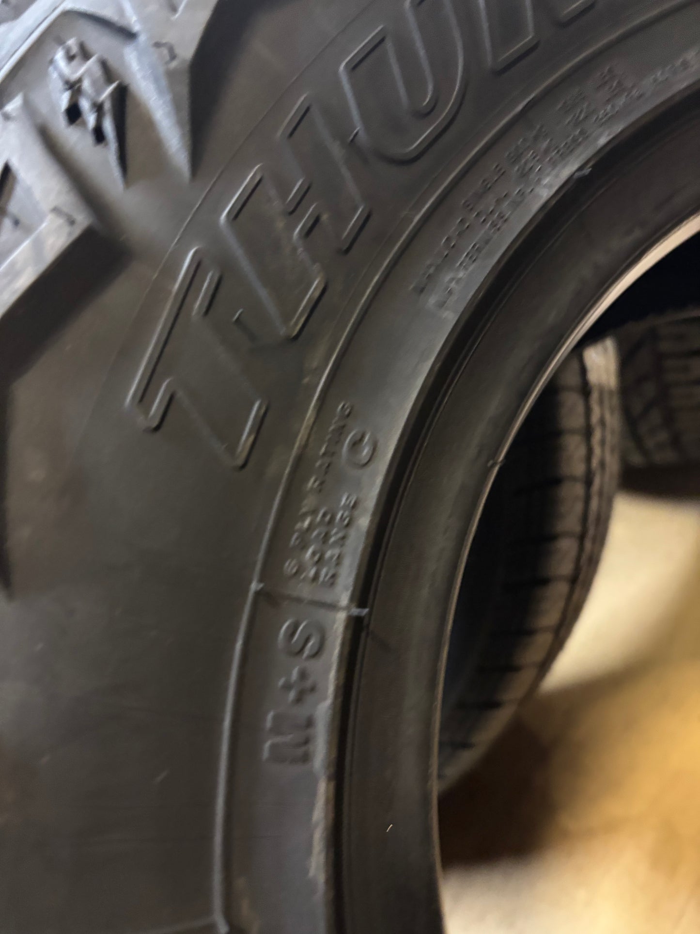 THUNDERER TRAC GRIP M/T R408 BSW LT 235 75 15 104/101Q LRC 6 PLY MUD TERRAIN TIRE TH2467