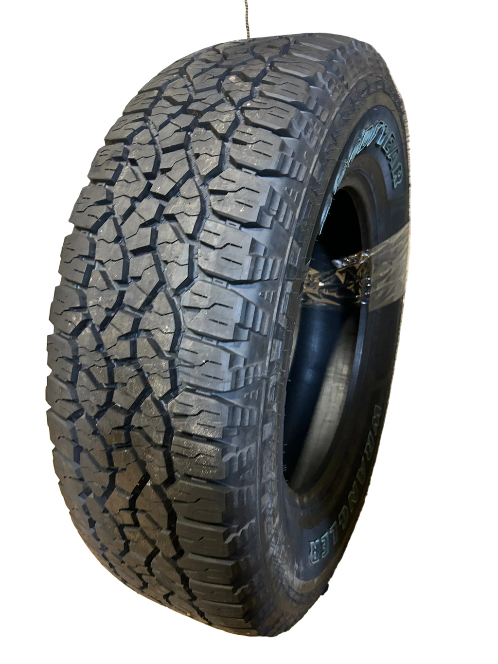 GOODYEAR WRANGLER WORKHORSE AT OWL P 265 70 18 116T  ALL TERRAIN TIRE 480070856