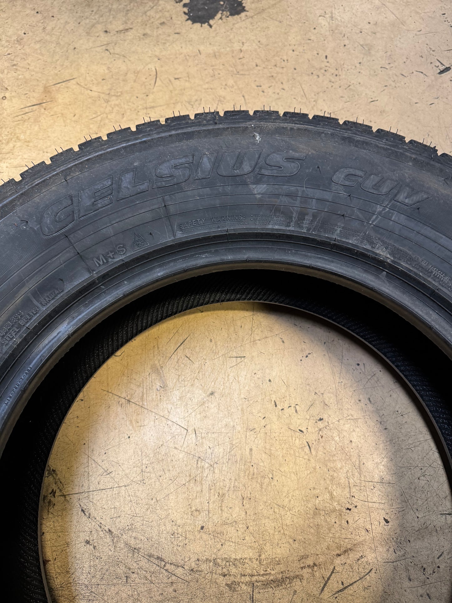 TOYO CELSIUS CUV BSW P 255 65 18 109H ALL SEASON TIRE 128130