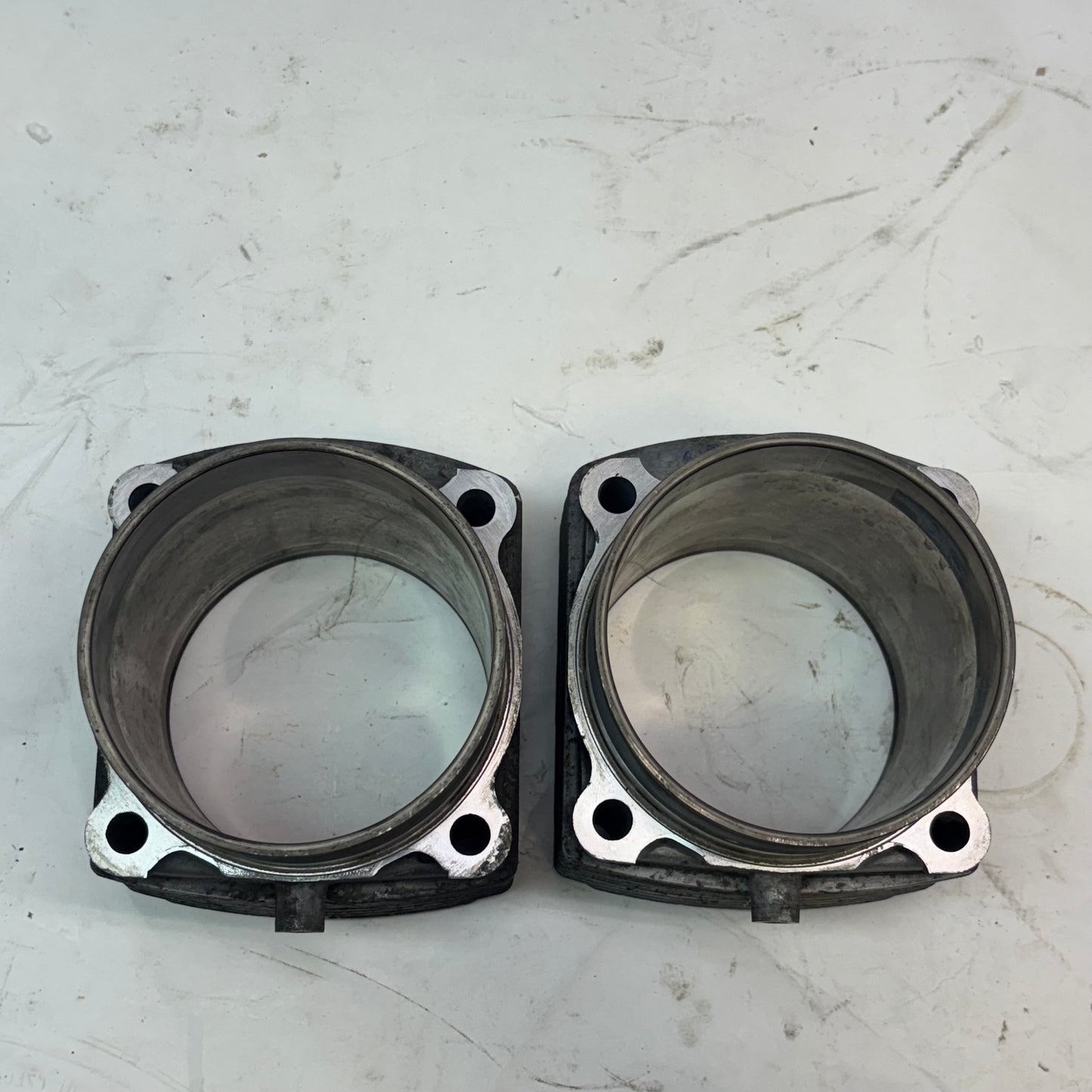 2 USED GENUINE PORSCHE 964 3.6L PISTONS, CYLINDERS, PINS, RINGS 95ZN6 ++++