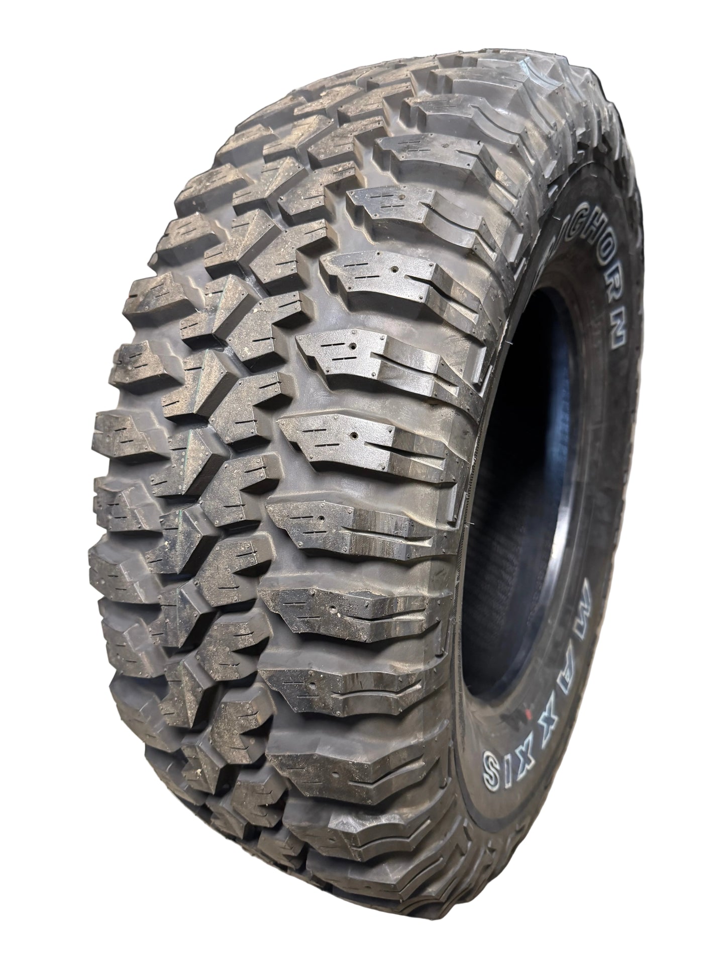 NOS MAXXIS MT-762 BIGHORN OWL LT 285 70 17 121/118Q 8PLY MUD TERRAIN TIRE TL37600200