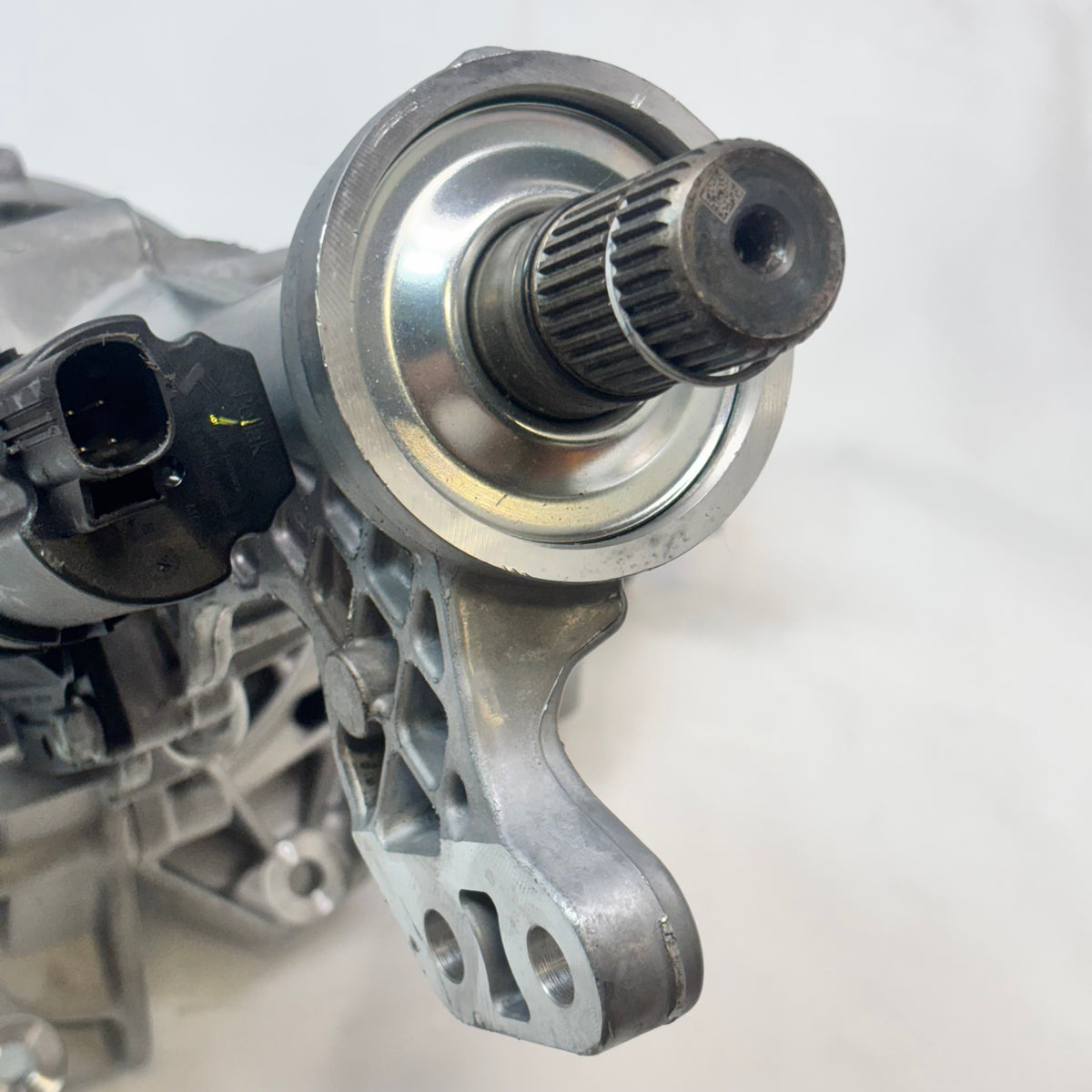 GENUINE MOPAR SERVICE FRONT AXLE 12-21 RAM 3.92 68257422AG