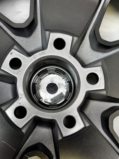 LEGENDARY WHEEL CO. STYLED ALLOY WHEEL 17"X8" CHARCOAL/MACHINED 5X114.3 ET7.4