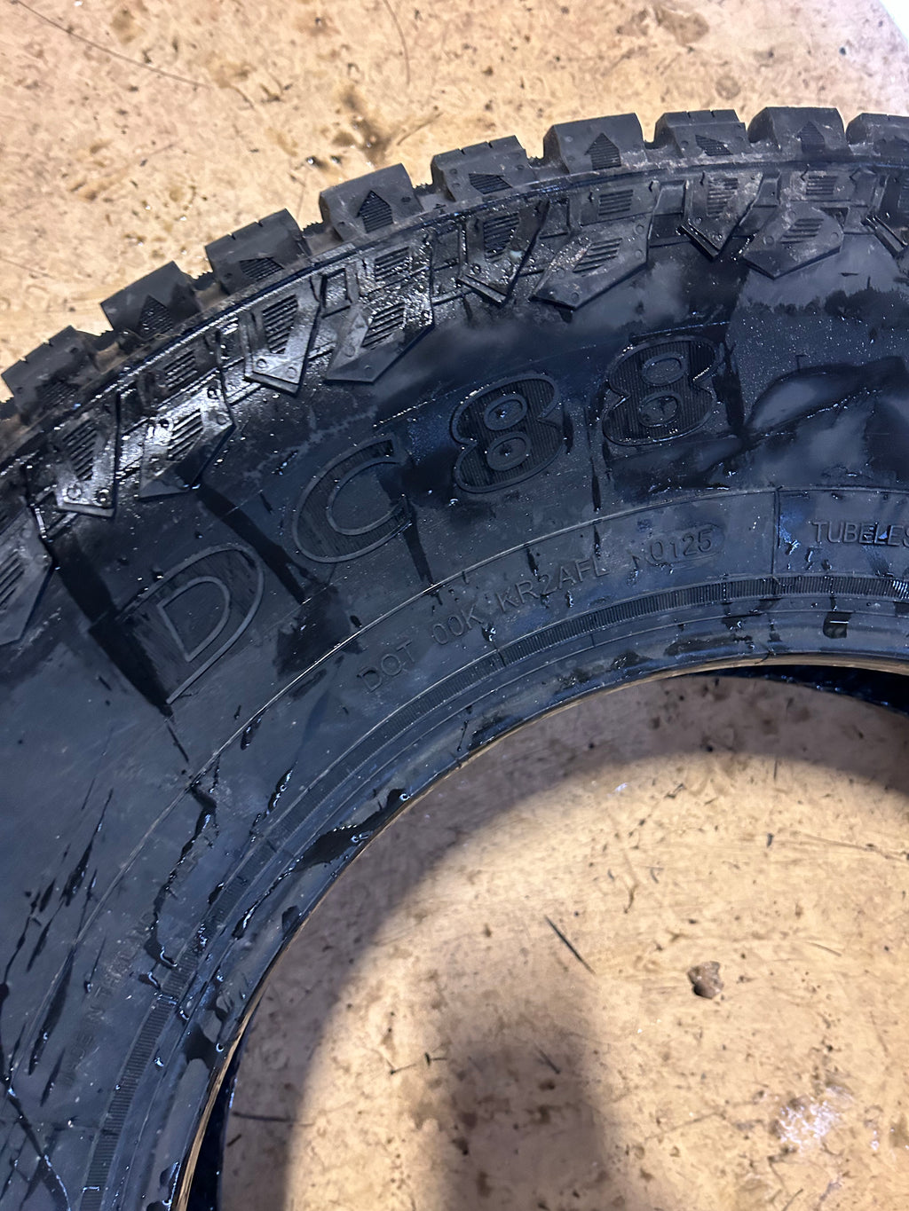 DCENTI DC88 BSW LT 215 85 16 115/112S 10PLY ALL TERRAIN TIRE T2158516DCEDC88ATLT