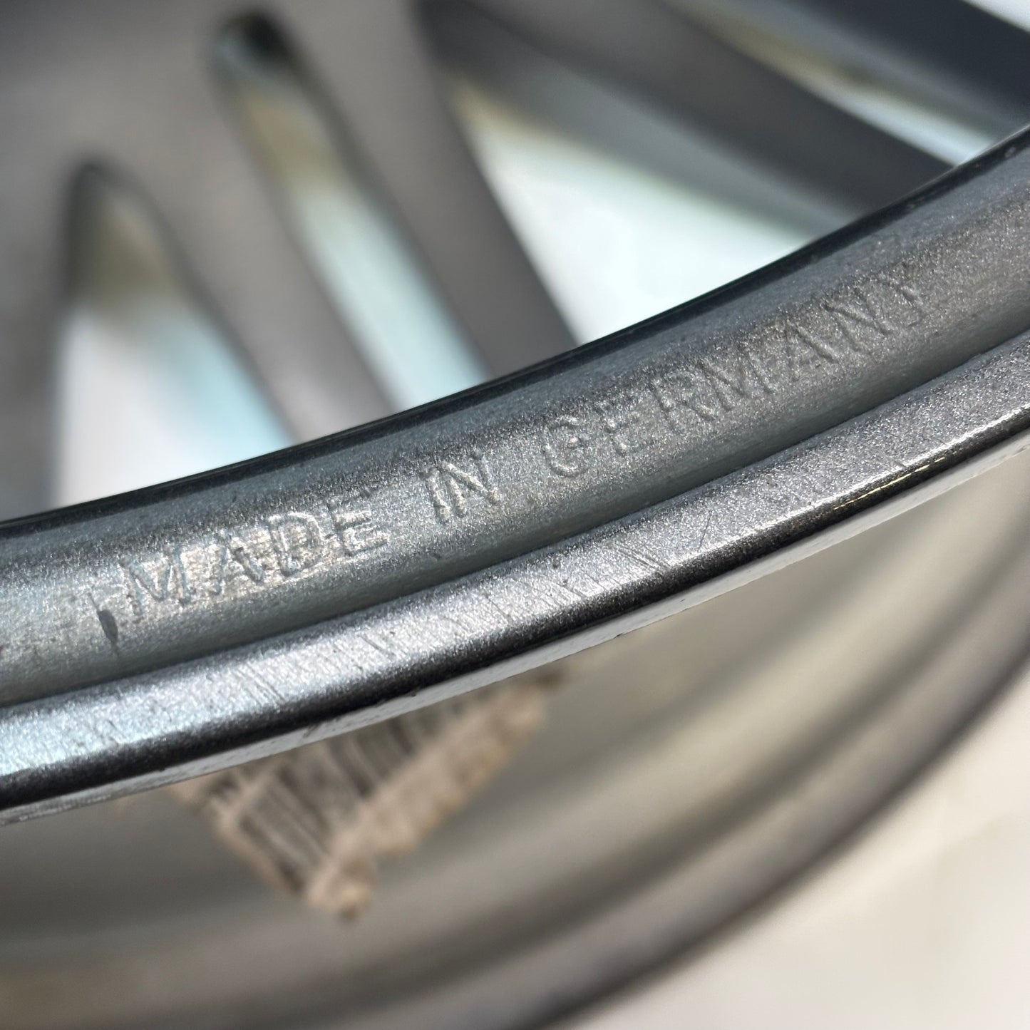 GENUINE PORSCHE MACAN 21 INCH STAGGERED SET F:21X9 ET26 R:21X10 ET26 WHEELS