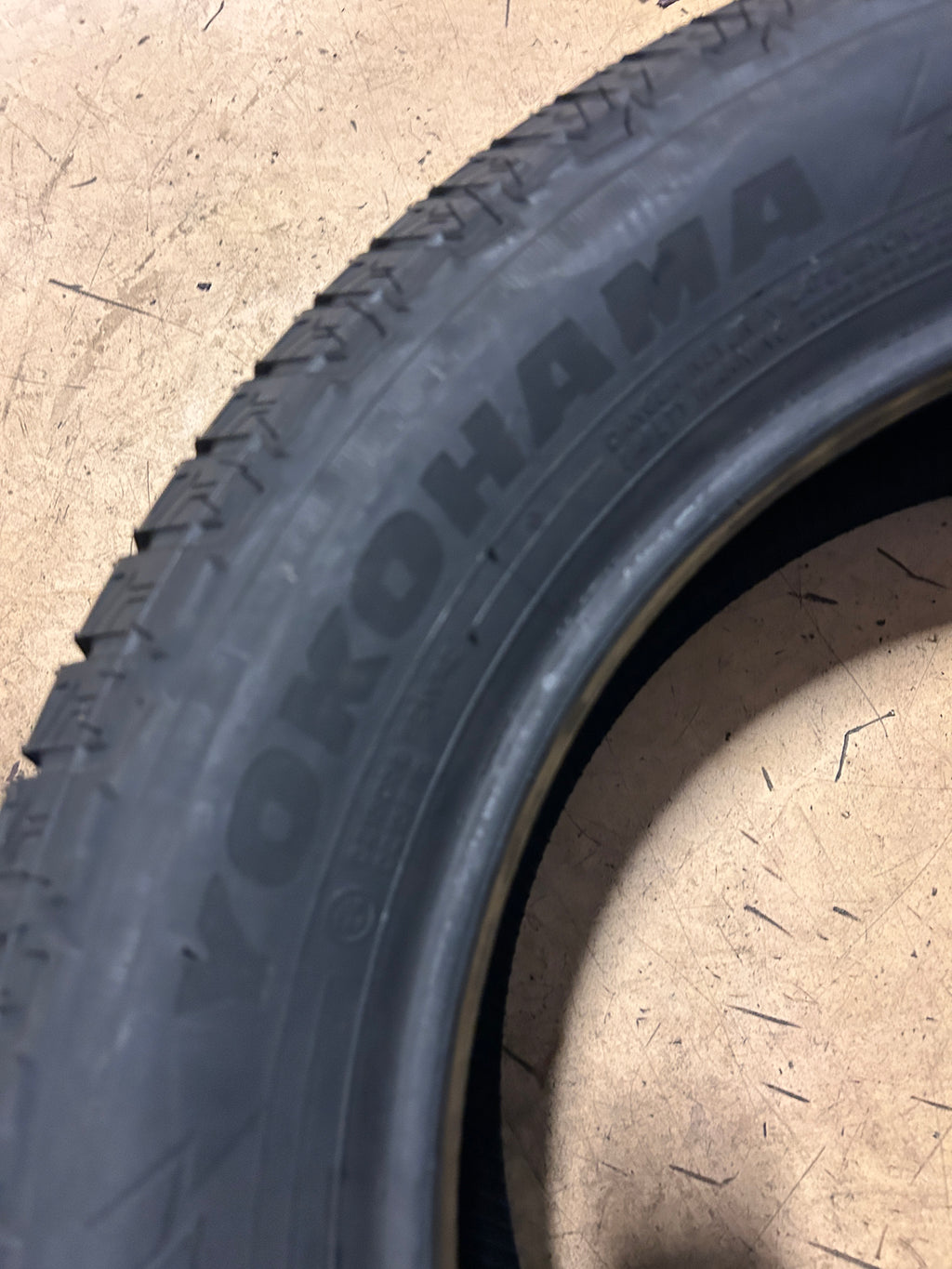 YOKOHAMA GEOLANDAR CV 4S BSW P 235 60 18 107V XL ALL WEATHER TIRE 110156112