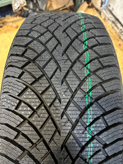 NOKIAN HAKKAPELIITTA R5 EV BSW P 235 55 18 104R XL WINTER TIRE T432212