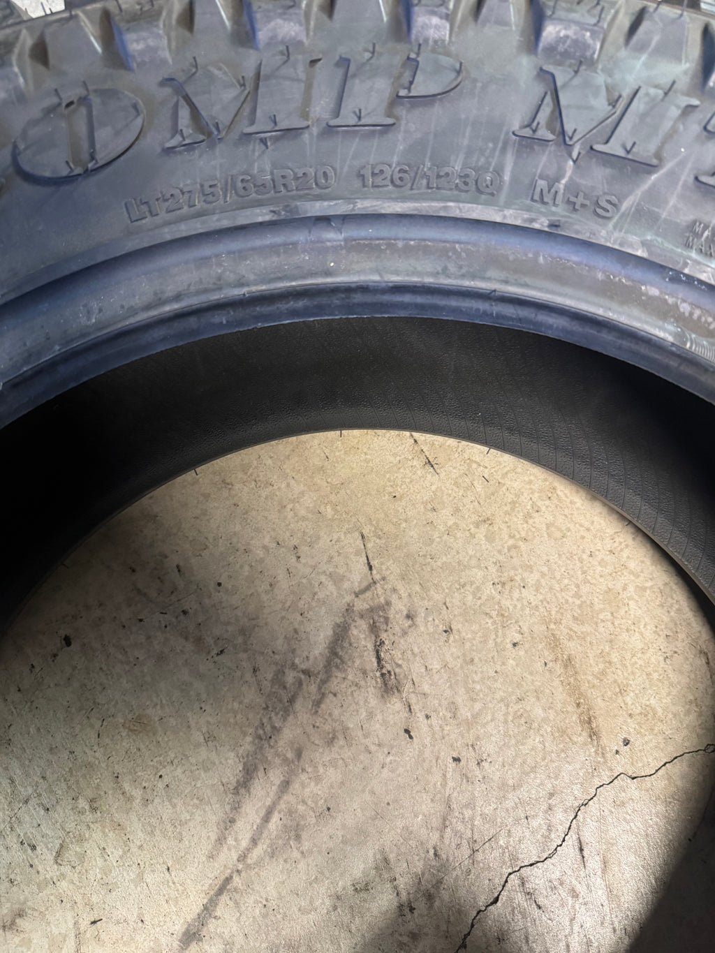 MUD CLAW COMP MTX BSW LT 275 65 20 126/123Q 10PLY MUD TERRAIN TIRE MTX43