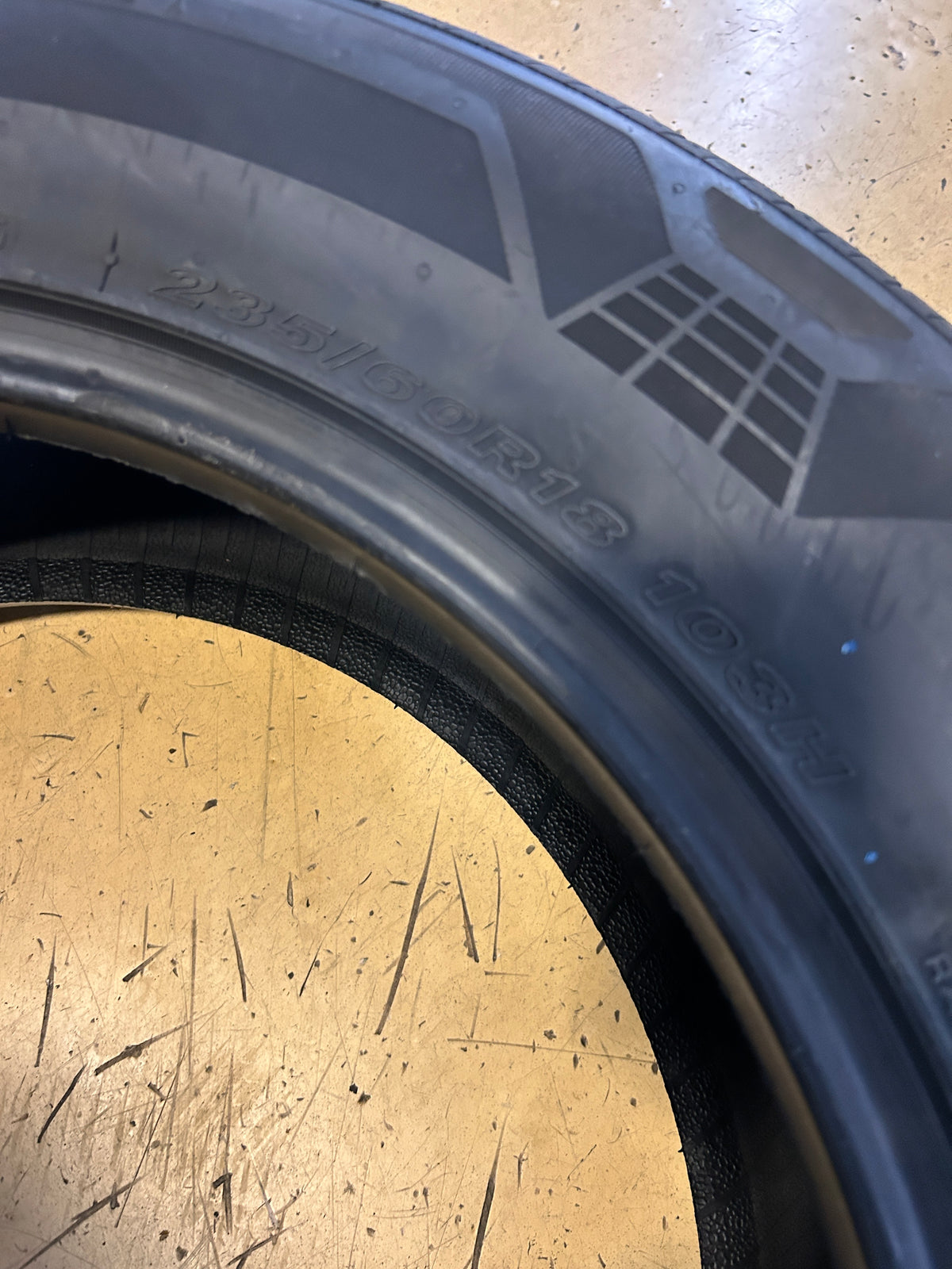 NEXEN ROADIAN GTX BSW P 235 60 18 103H ALL SEASON TIRE 10281NXK