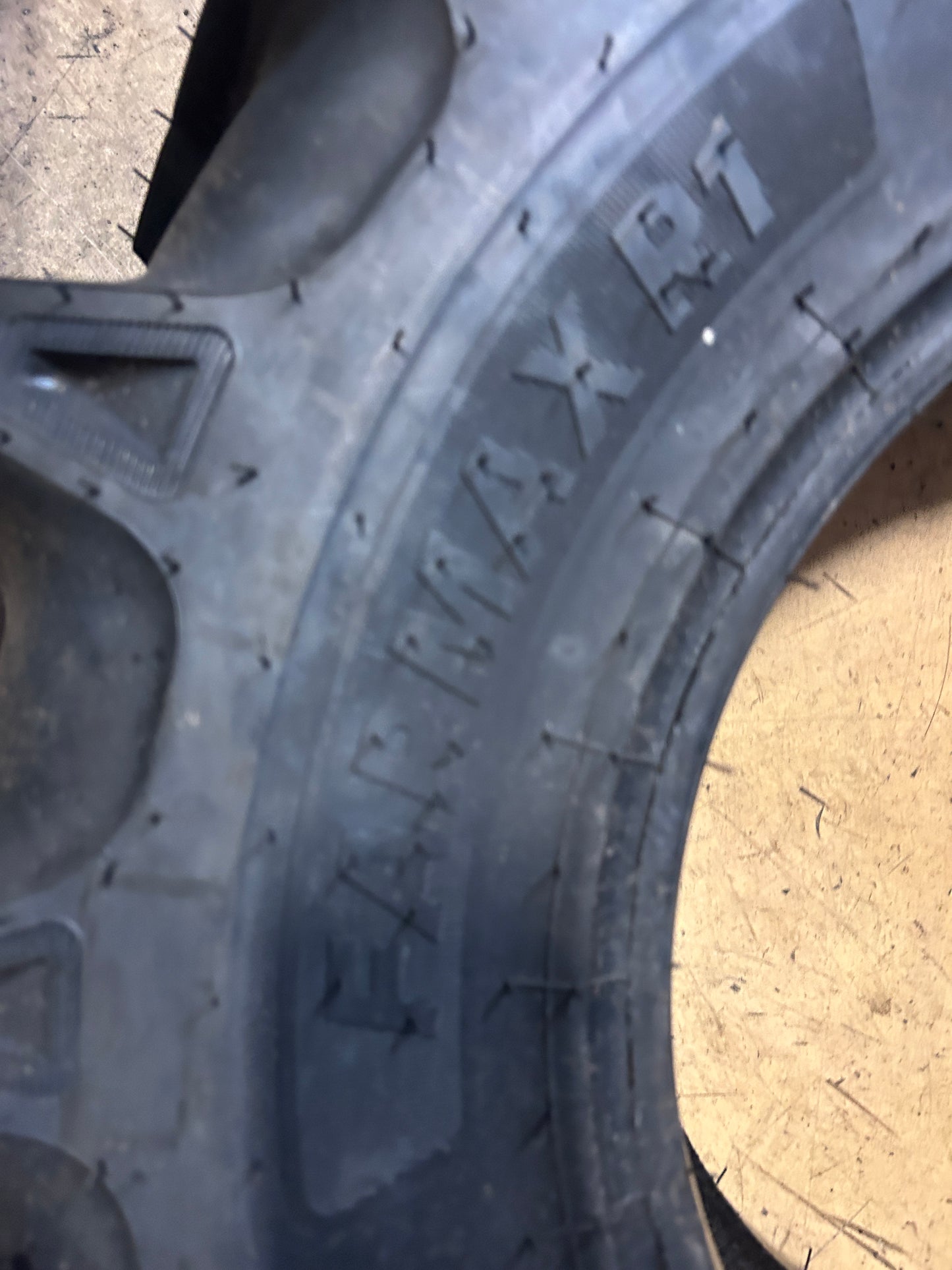 CEAT FARMAX R1 BSW  9.5 16 12PLY TRACTOR TIRE 113077