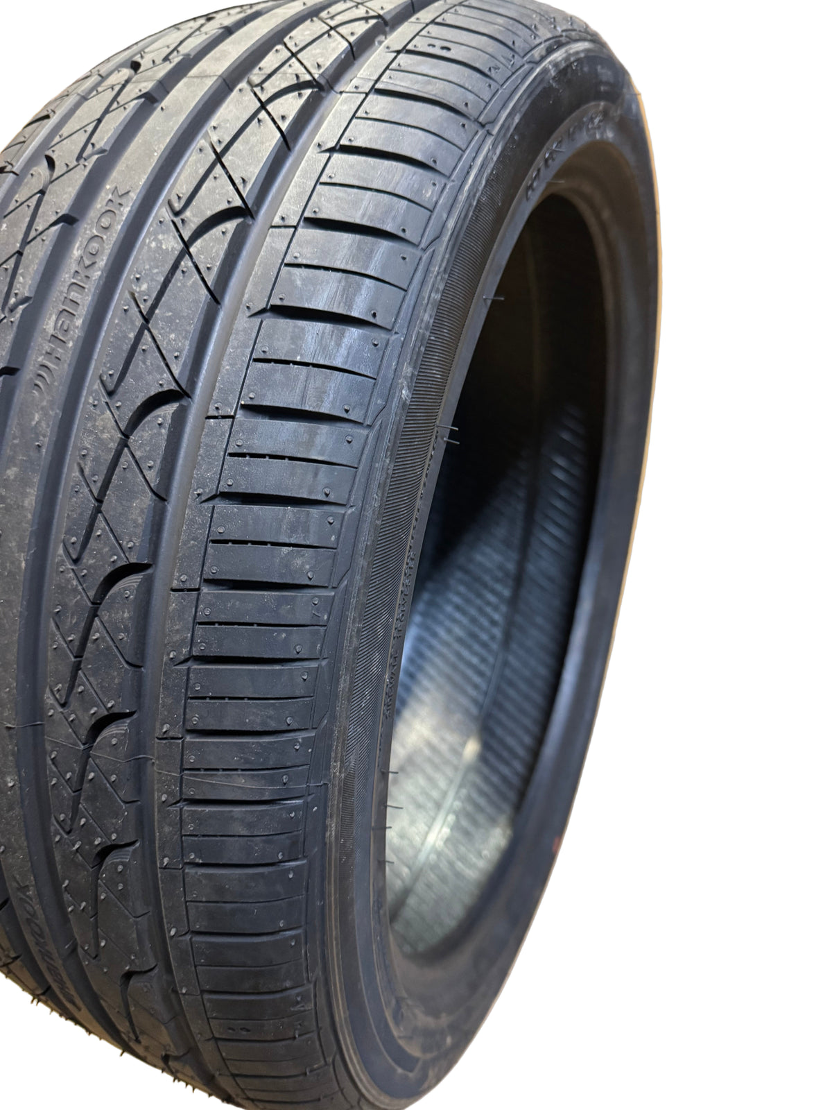 2 HANKOOK VENTUS V2 CONCEPT 2 BSW P 225 40 18 92W UHP TIRE 1015032