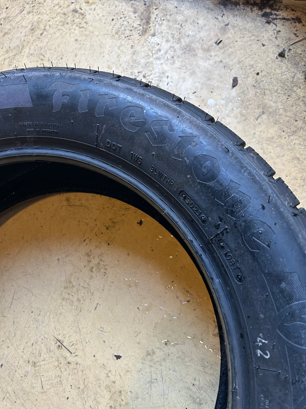 NOS FIRESTONE WEATHERGRIP BSW P 235 55 18 100V ALL WEATHER TIRE 011563
