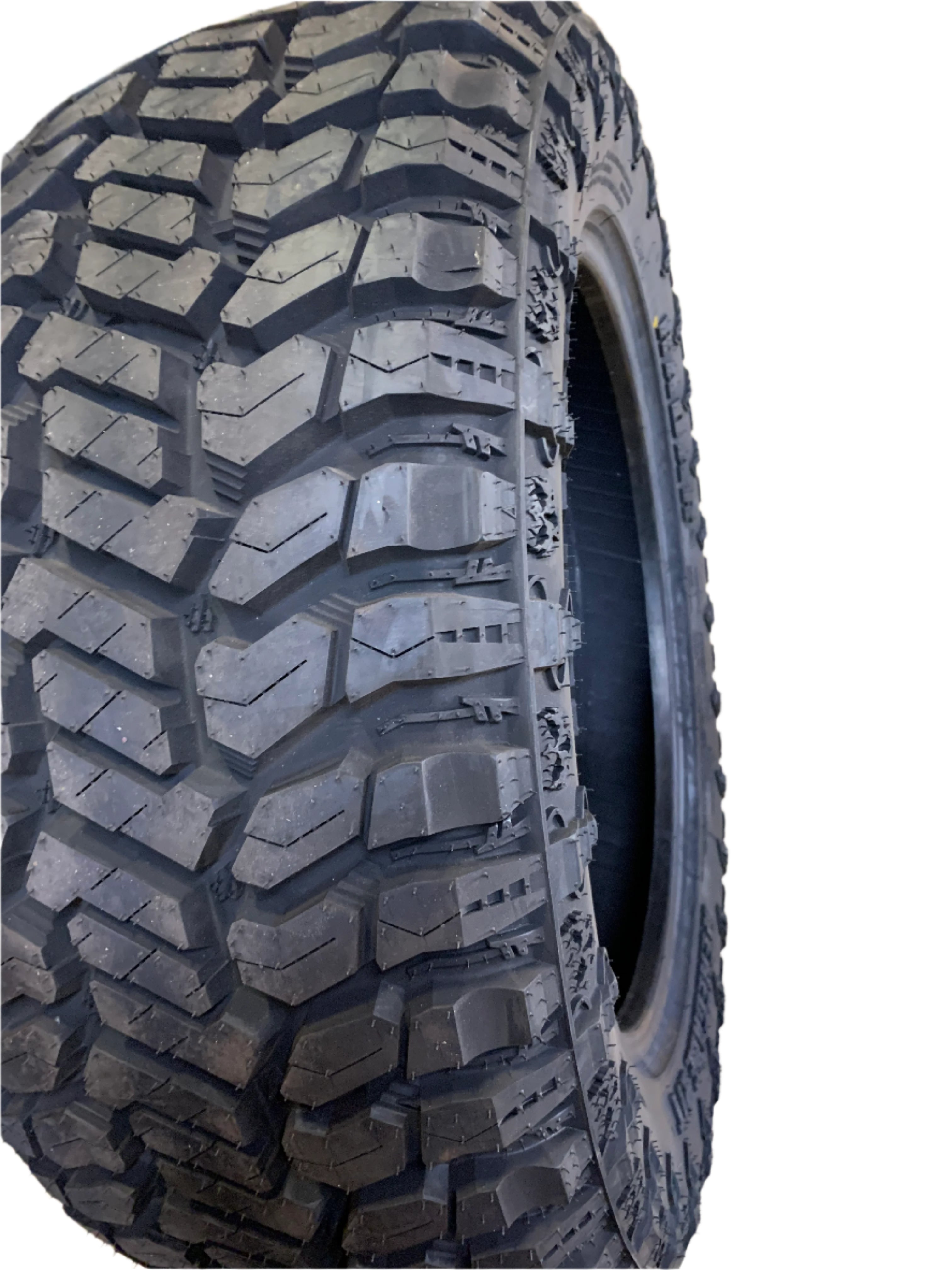 NOS RADAR RENEGADE R/T BSW LT 33 11.5 20 118Q 10PLY RUGGED TERRAIN TIRE RASYTH0156