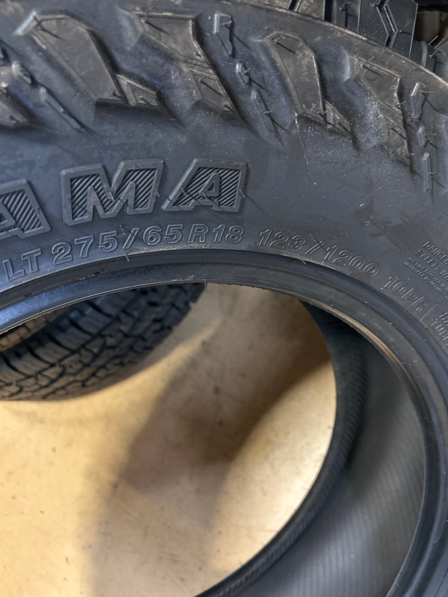 2 YOKOHAMA GEOLANDAR M/T G003 BSW LT275 65 18 123/120Q 10P MUD TIRE 110133330