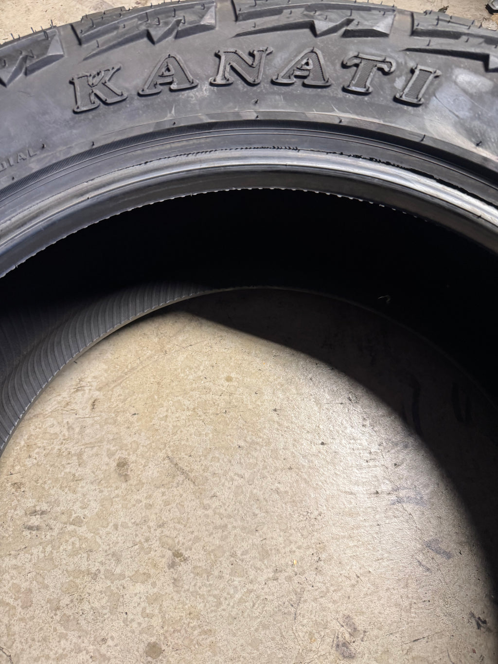 NOS KANATI MUD HOG M/T BSW LT 275 60 20 123/120Q 10PLY MUD TERRAIN TIRE L2027560E252
