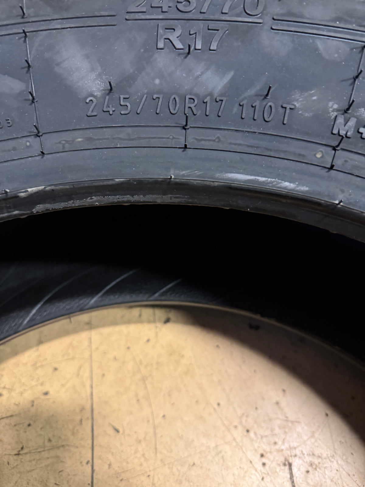 UNIROYAL LAREDO HT BSW P 245 70 17 110T ALL TERRAIN TIRE 28765