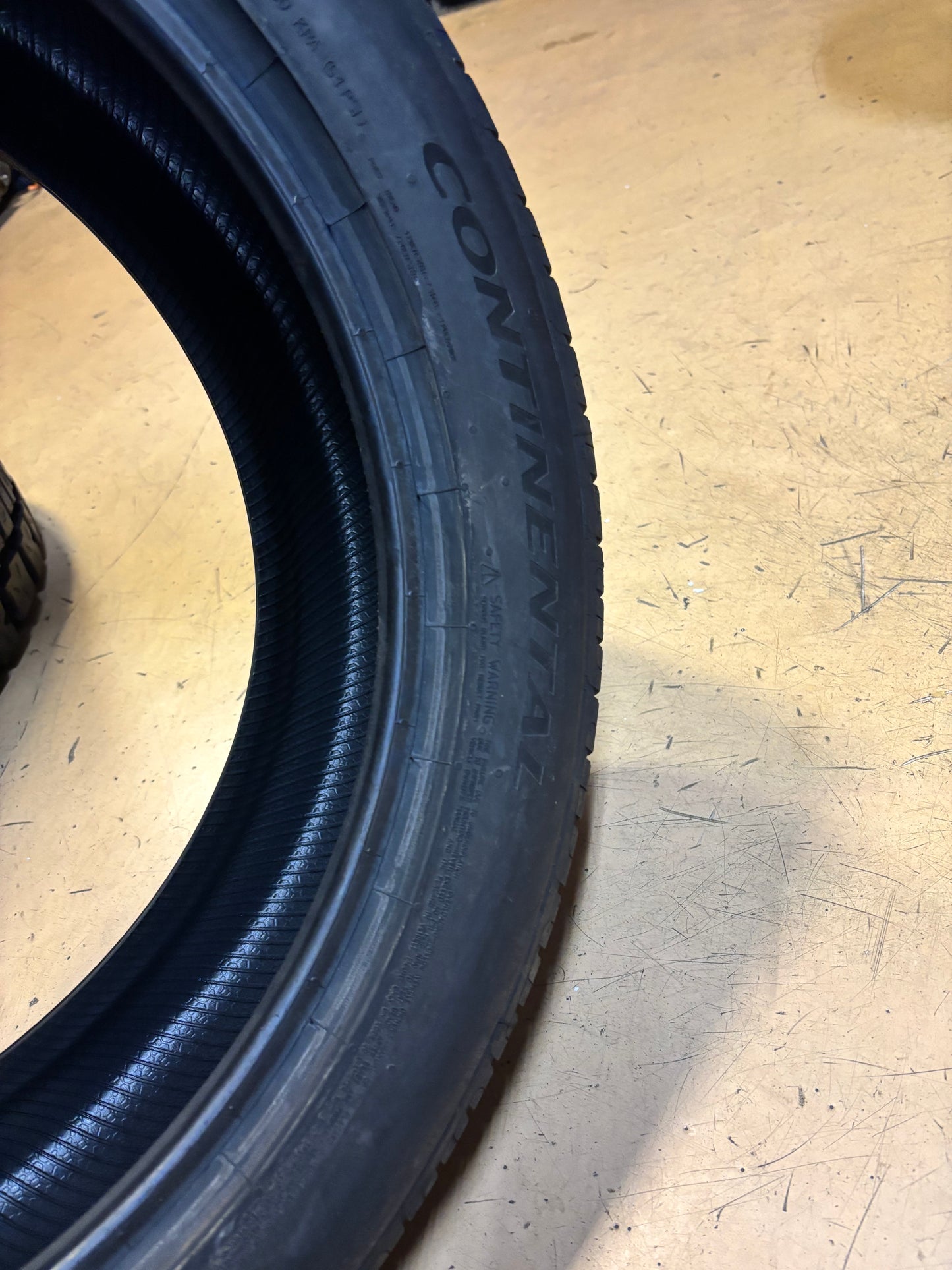 CONTINENTAL PURECONTACT LS BSW P 245 45 20 99V  ALL SEASON TIRE 15508830000