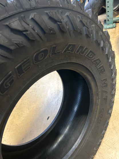 NOS YOKOHAMA GEOLANDAR M/T G003 BSW LT 35 12.5 17 121Q 10PLY MUD TIRE 110133316