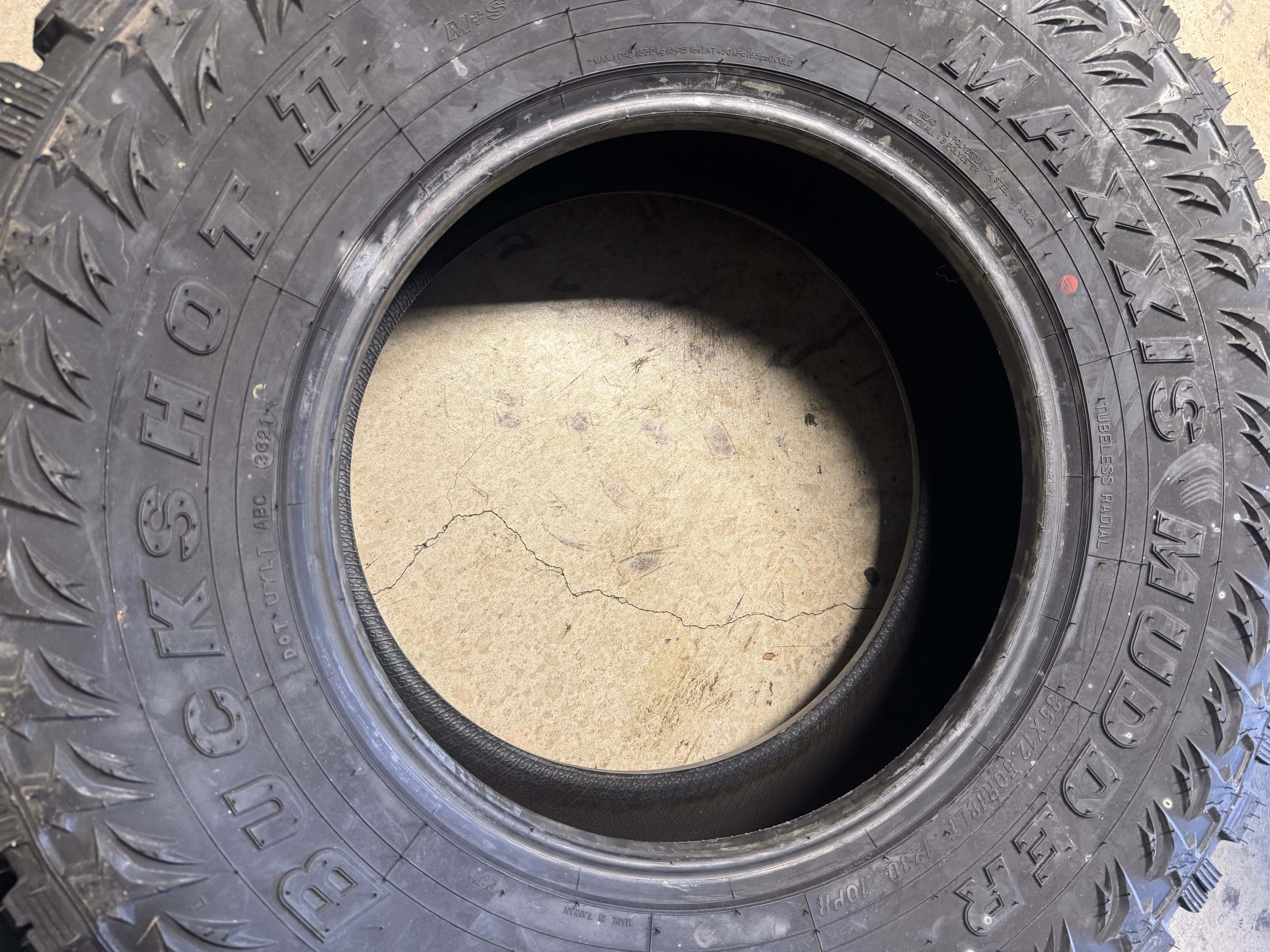 NOS MAXXIS MUDDER BUCKSHOT II MT-764 BSW LT 35 12.5 18 123Q 10PLY TIRE TL00498100