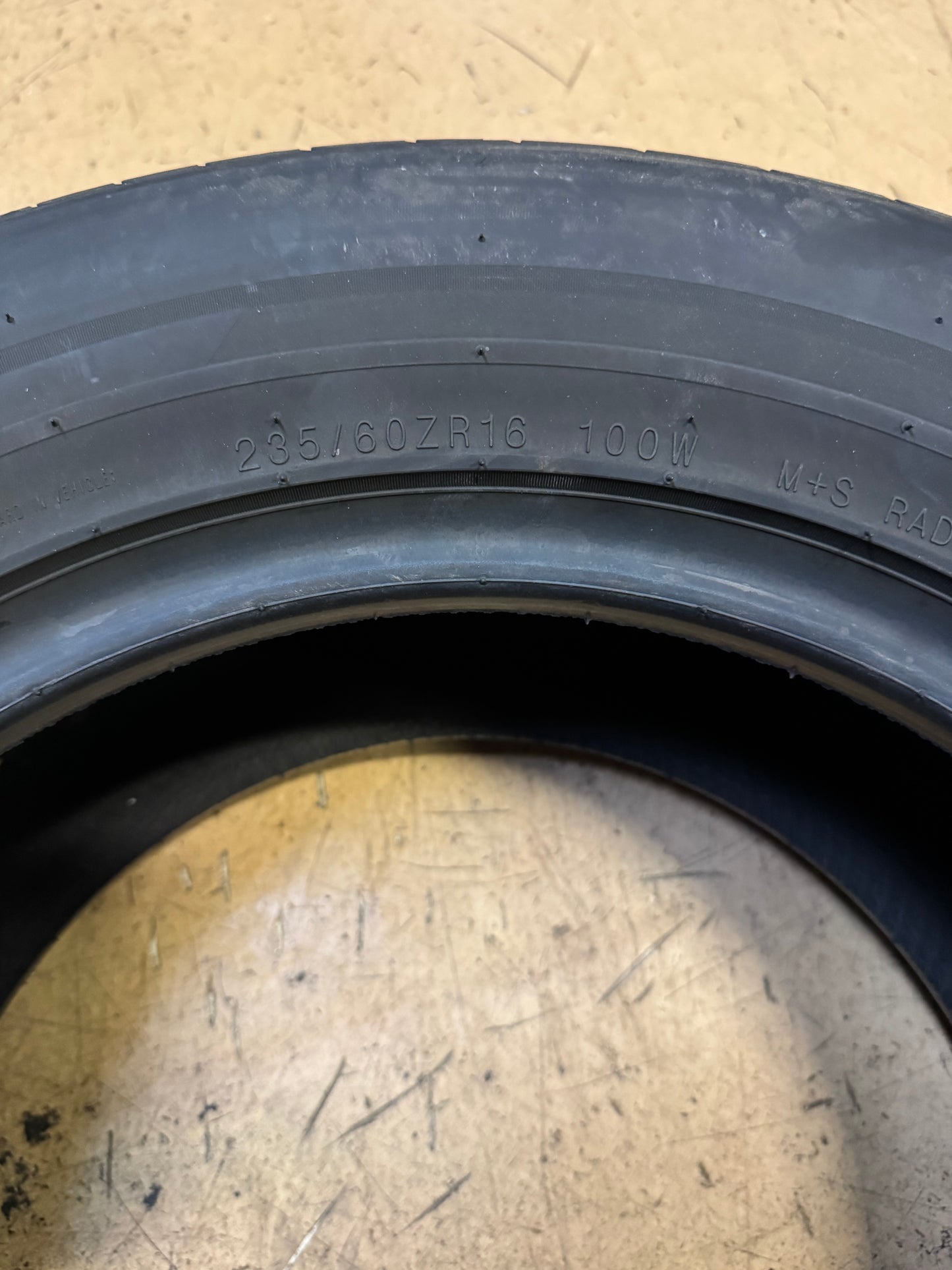 KUMHO ECSTA LX PLATINUM KU27 BSW P 235 60 16 100W  TOURING TIRE 2108603