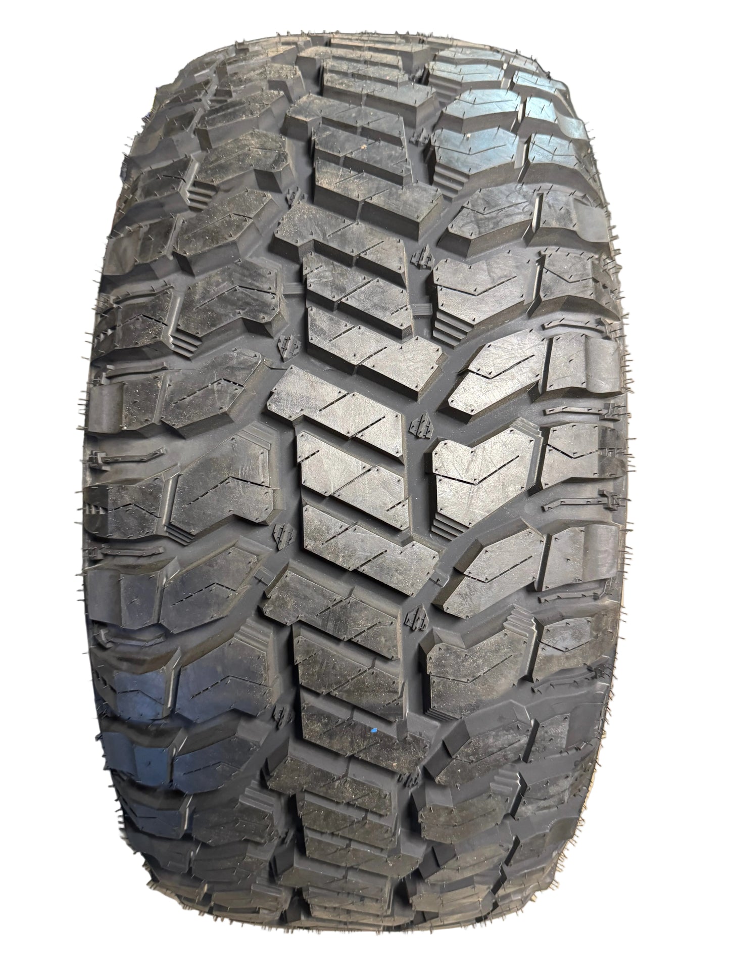 NOS PATRIOT RUGGED TERRAIN BSW LT 33 12.5 18 122Q 12PLY TIRE PASYTH0080