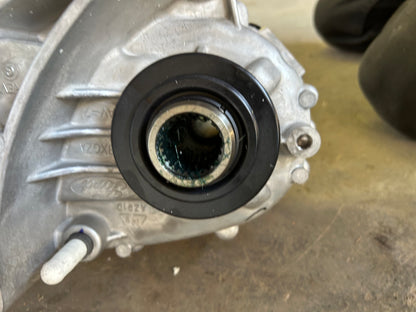 OEM LINCOLN, FORD AVIATOR, EXPLORER TRANSFER CASE ASSEMBLY  L1MZ-7A195-A