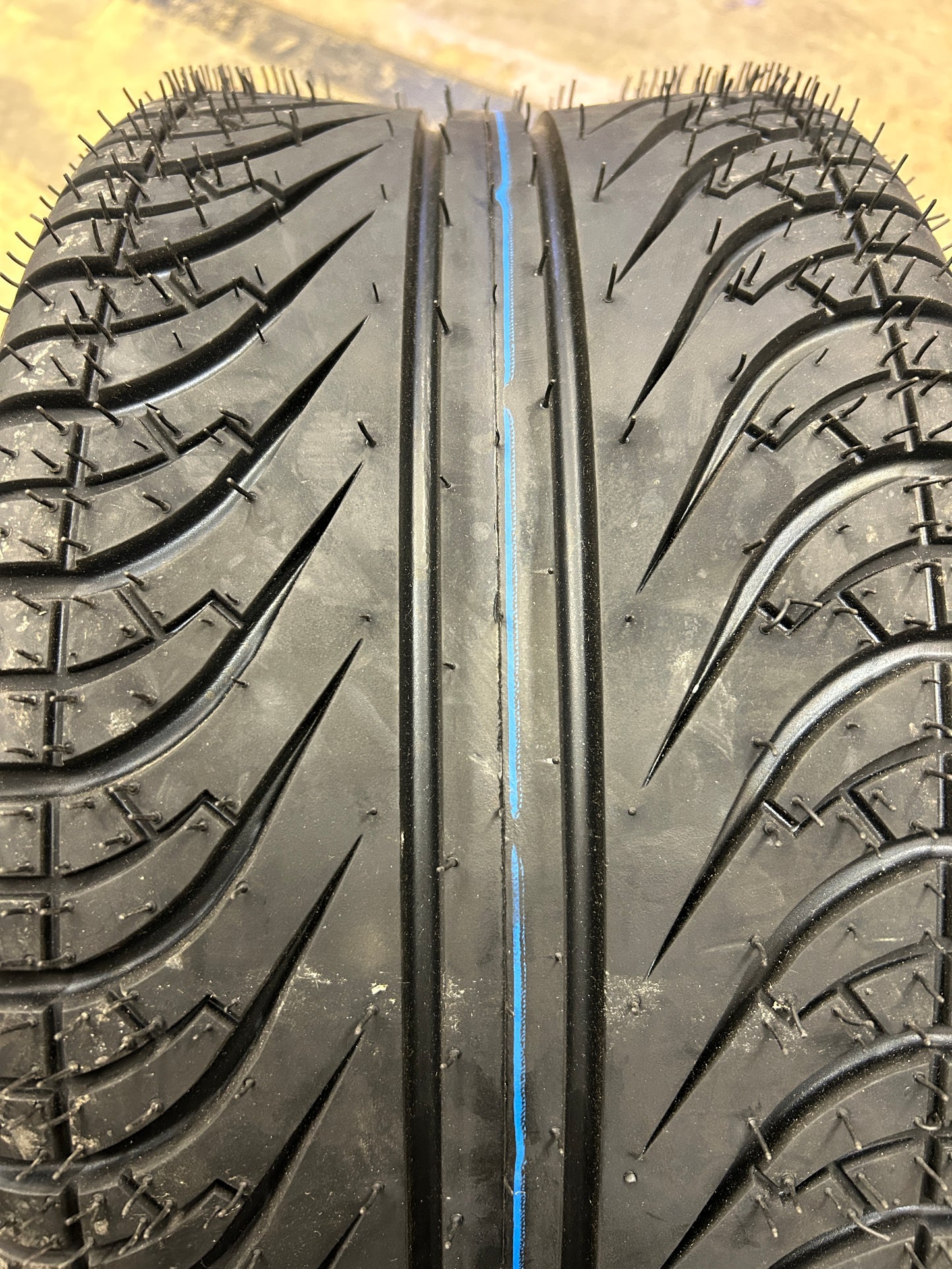 ROADGUIDER GF02 BSW 215 35 14 4PLY GOLF TIRE 14042