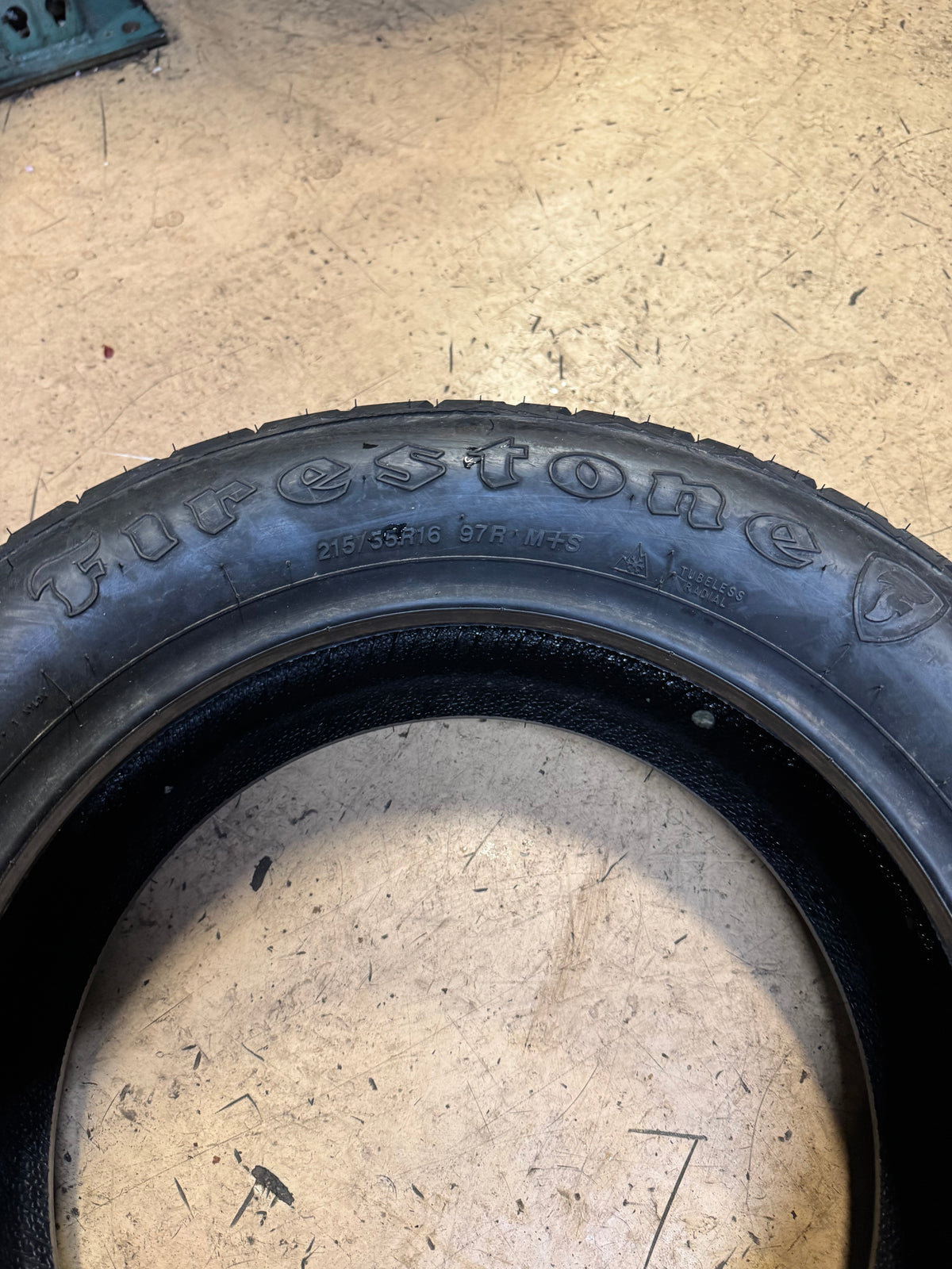 FIRESTONE WINTERFORCE CV BSW P 215 55 16 97R XL WINTER TIRE 008697