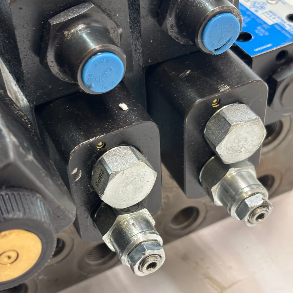 DAMAN HYDRAULIC SOLENOID VALVE ASSEMBLY WITH MANIFOLD DD03P042S