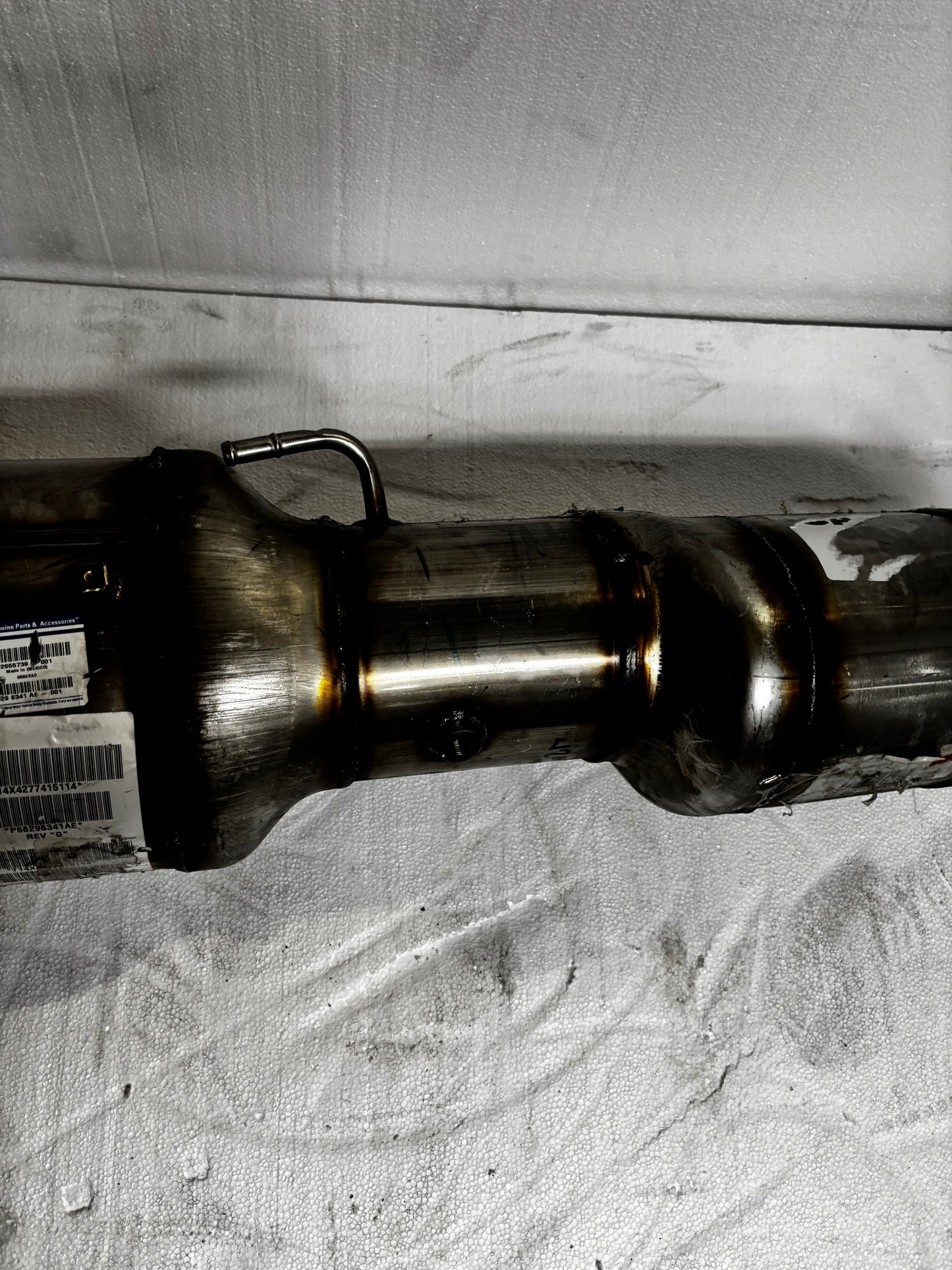 GENUINE CATALYTIC CONVERTER MOPAR 2019-2024 RAM 68296341AE